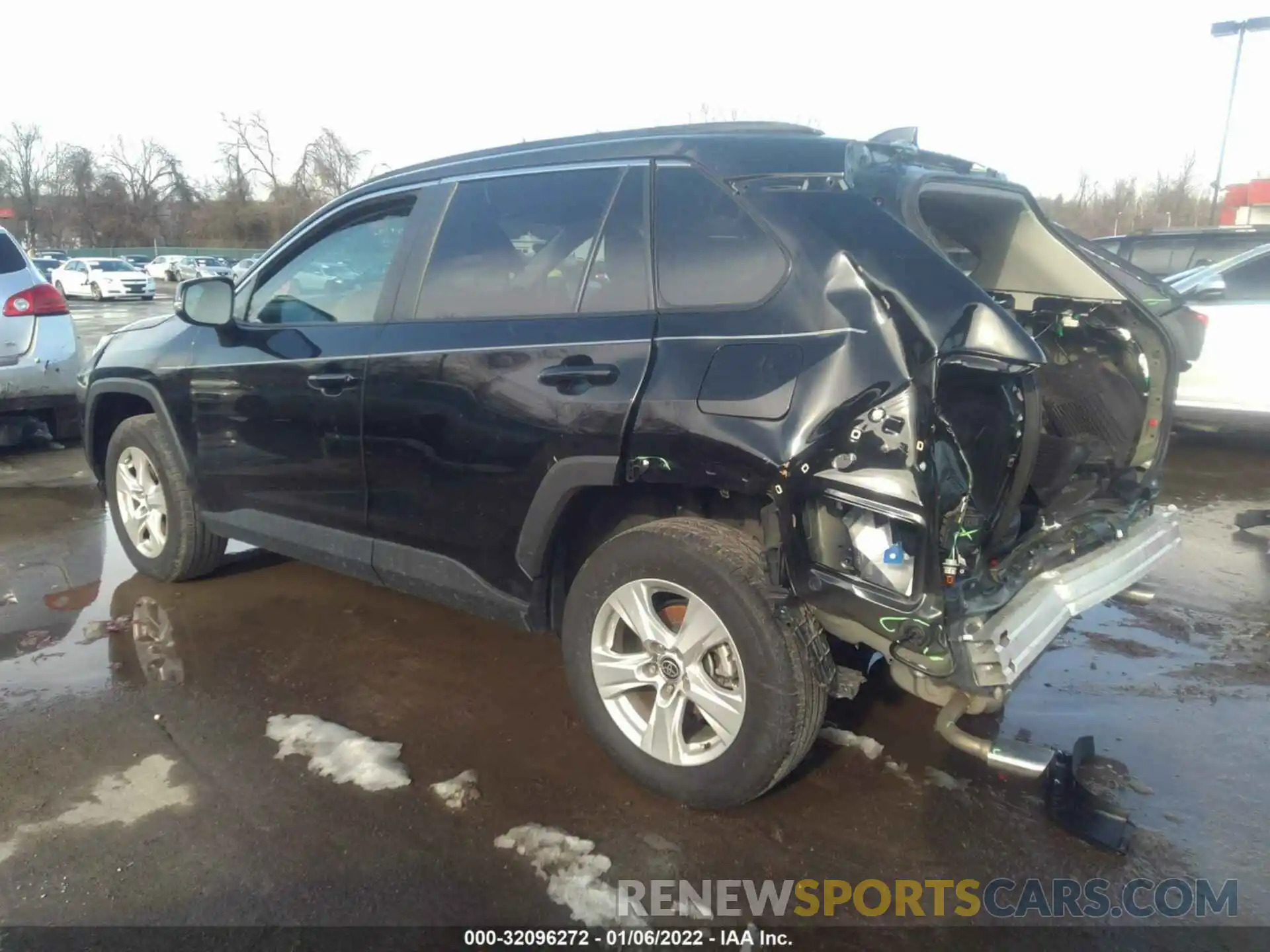 3 Фотография поврежденного автомобиля 2T3P1RFV9MC173148 TOYOTA RAV4 2021