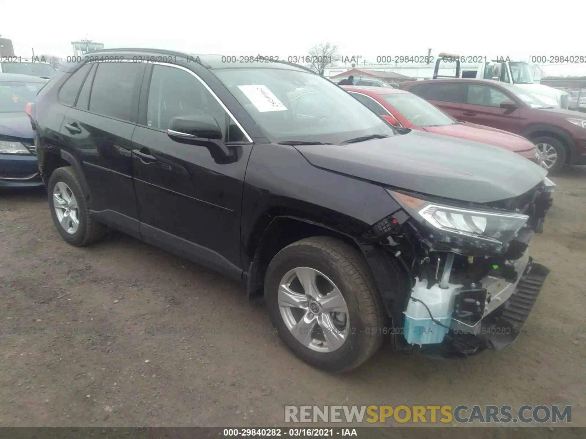 1 Photograph of a damaged car 2T3P1RFV9MC176261 TOYOTA RAV4 2021