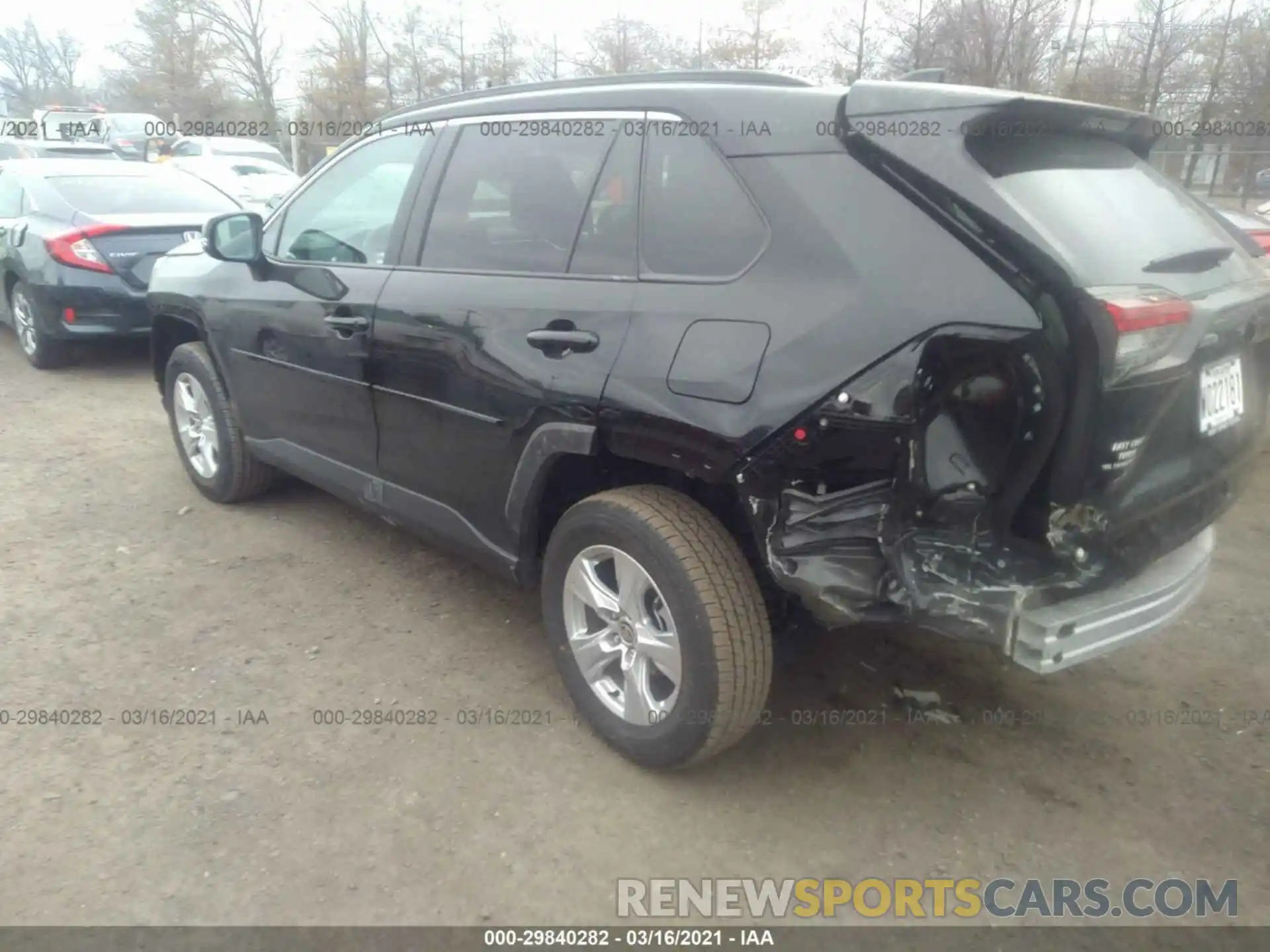 3 Фотография поврежденного автомобиля 2T3P1RFV9MC176261 TOYOTA RAV4 2021