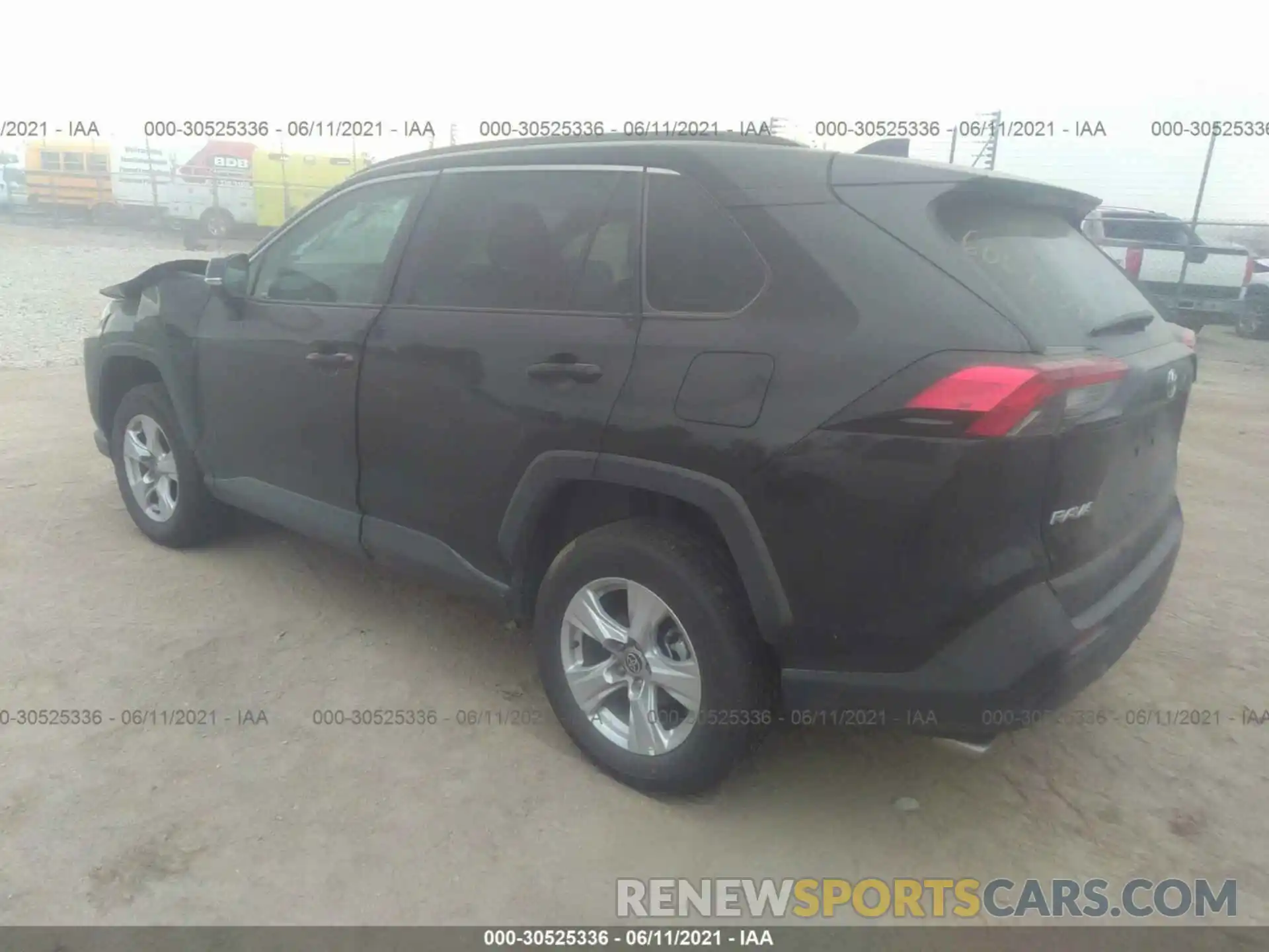 3 Фотография поврежденного автомобиля 2T3P1RFV9MC182299 TOYOTA RAV4 2021