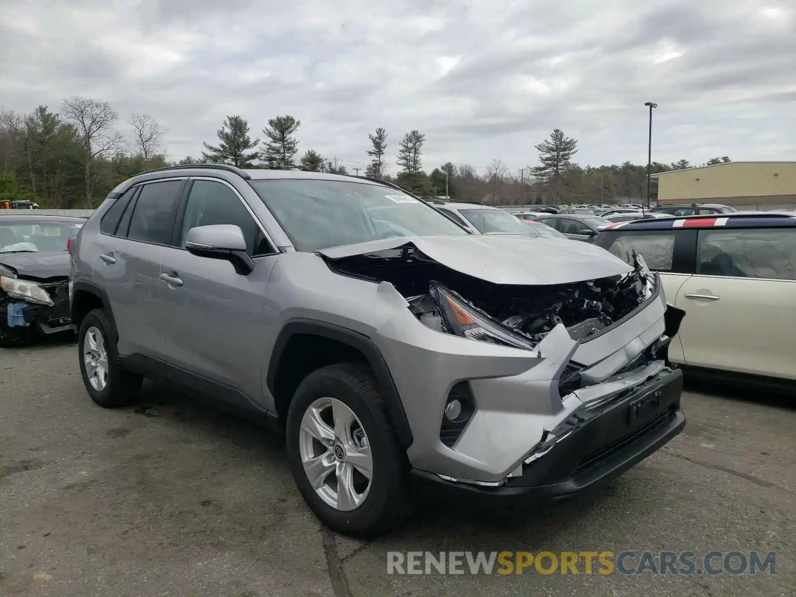 1 Photograph of a damaged car 2T3P1RFV9MC182867 TOYOTA RAV4 2021