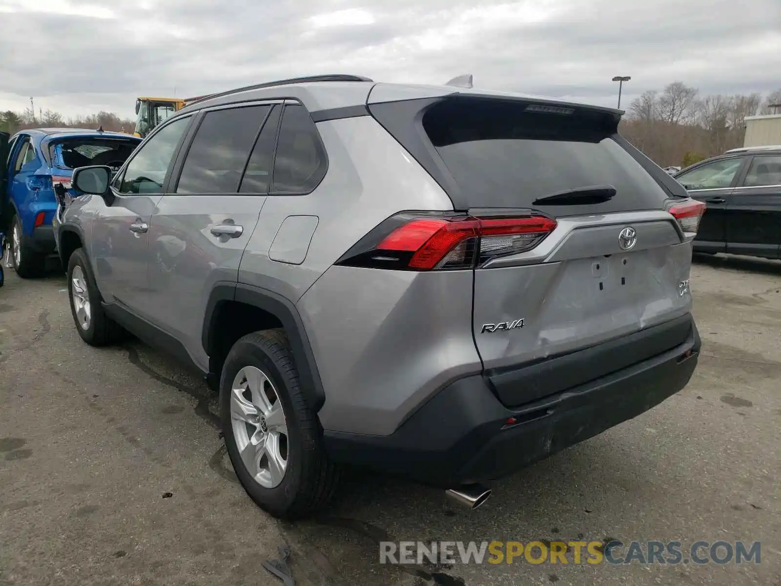 3 Photograph of a damaged car 2T3P1RFV9MC182867 TOYOTA RAV4 2021