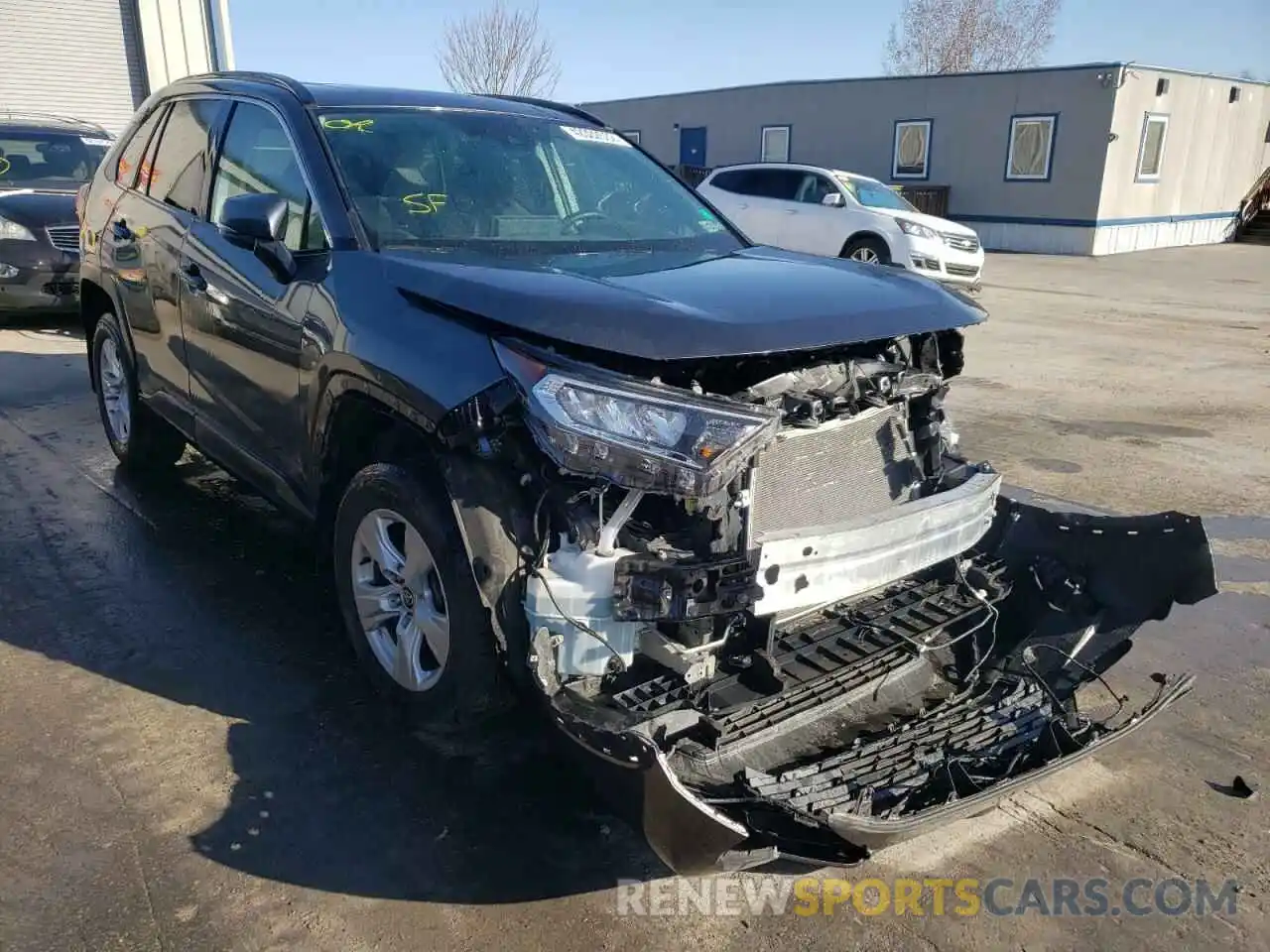 1 Photograph of a damaged car 2T3P1RFV9MC207119 TOYOTA RAV4 2021