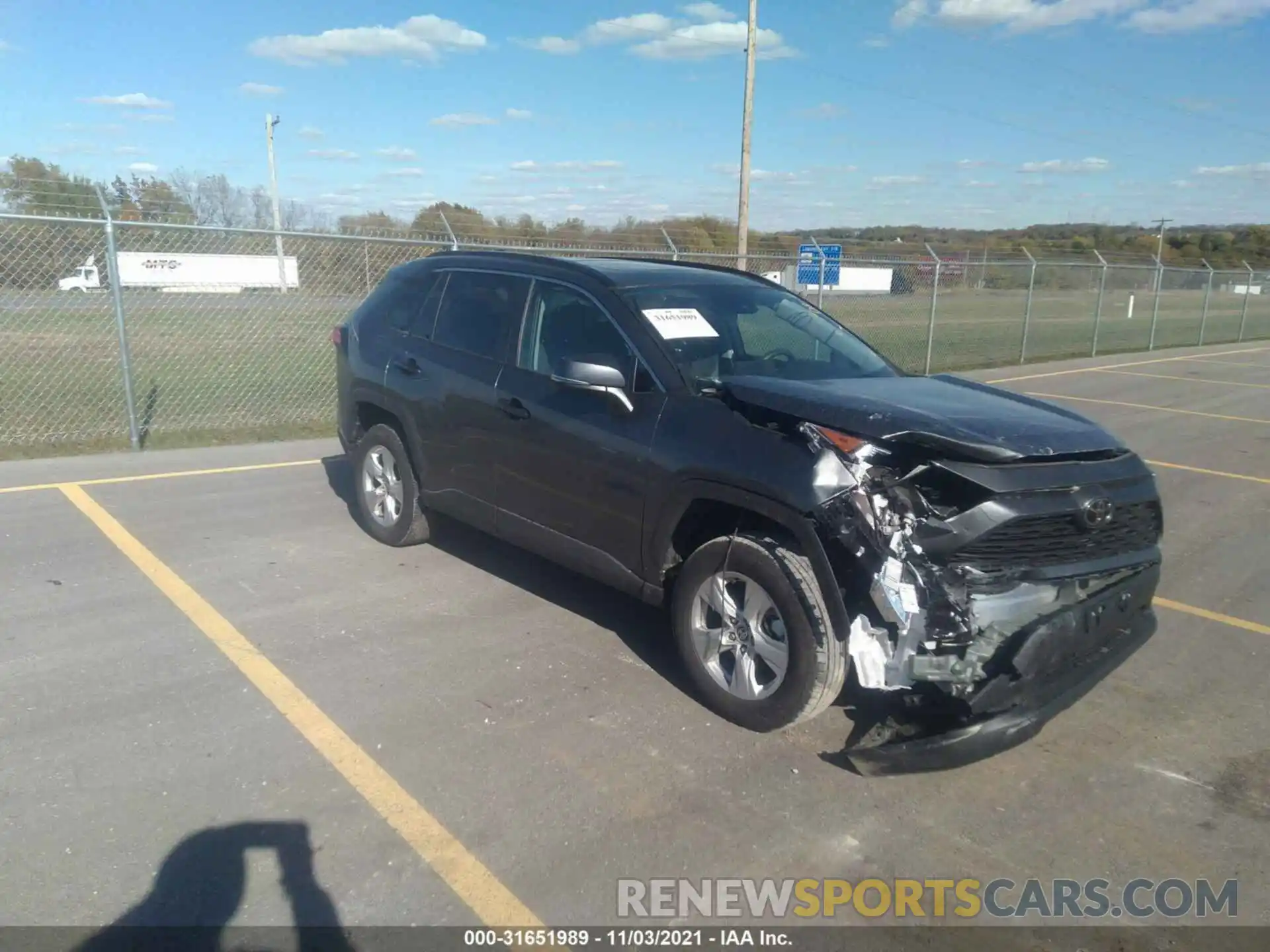 1 Photograph of a damaged car 2T3P1RFV9MC212708 TOYOTA RAV4 2021