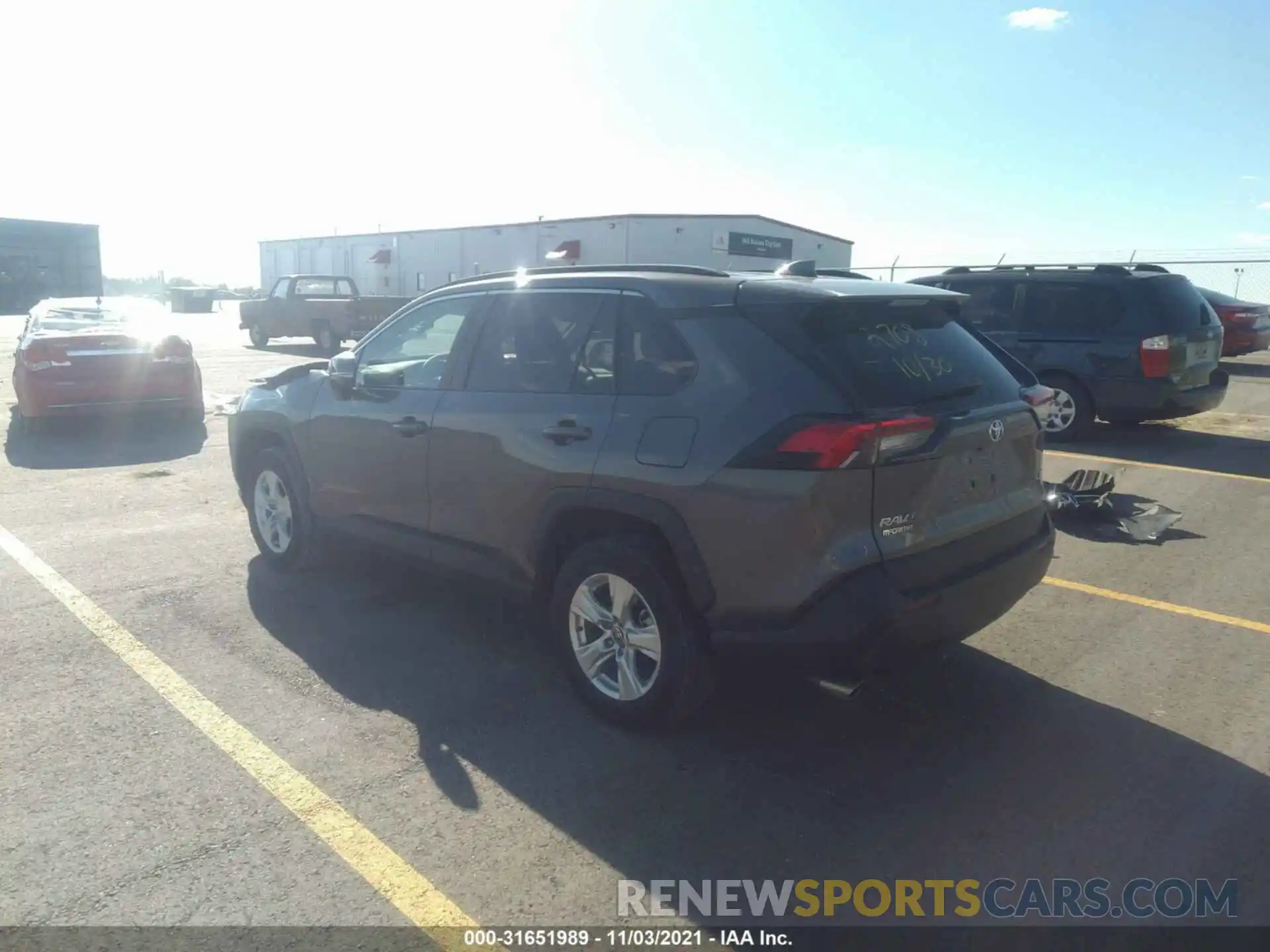 3 Photograph of a damaged car 2T3P1RFV9MC212708 TOYOTA RAV4 2021