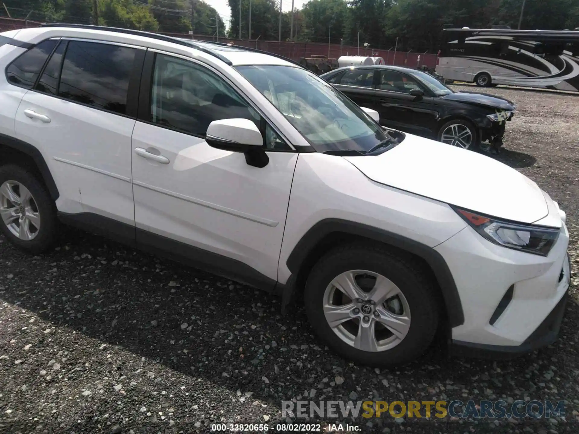 1 Photograph of a damaged car 2T3P1RFV9MC217553 TOYOTA RAV4 2021