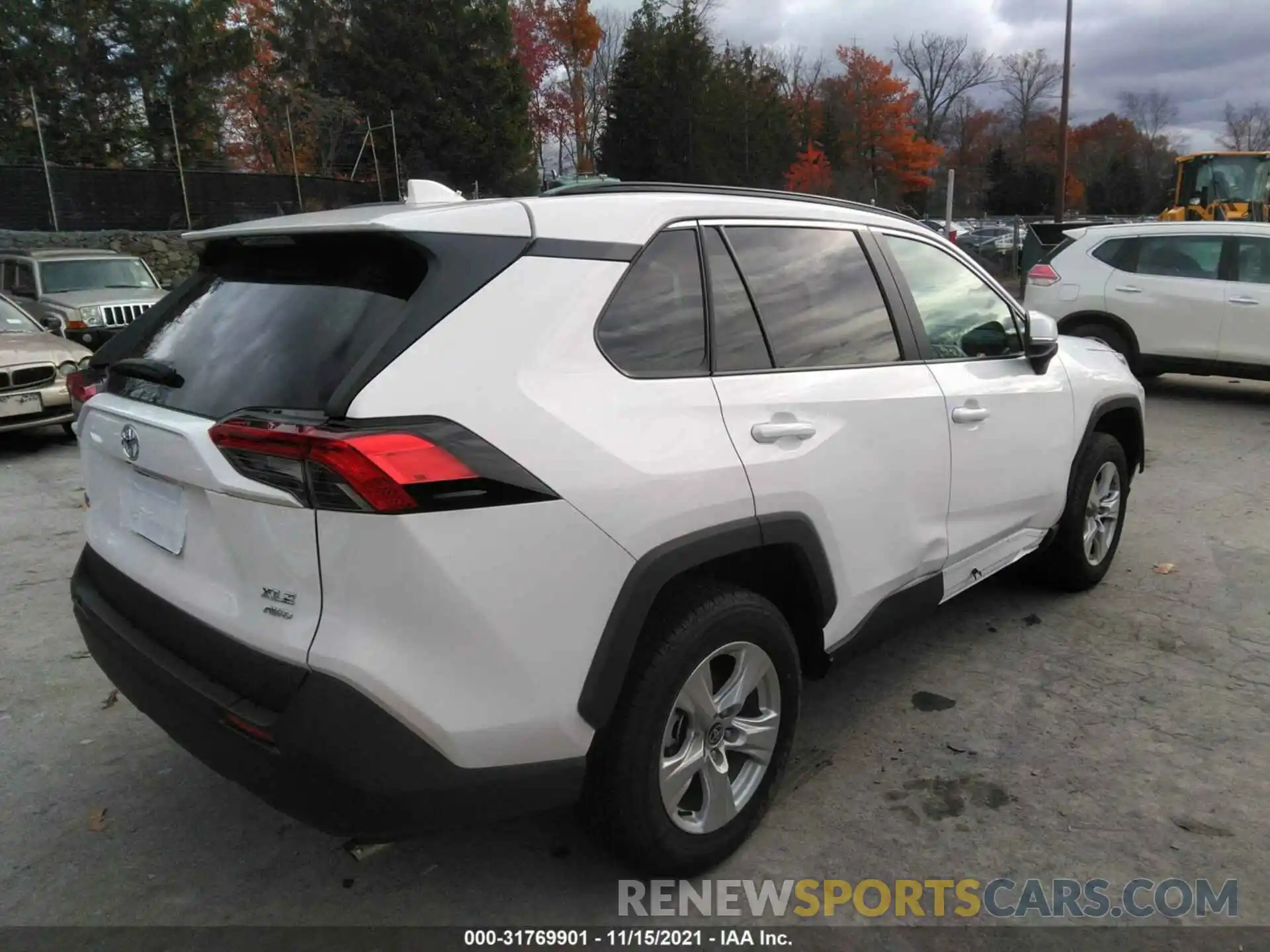 4 Photograph of a damaged car 2T3P1RFV9MC220498 TOYOTA RAV4 2021