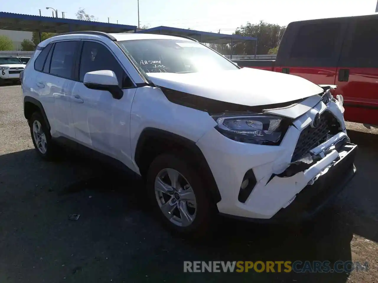 1 Photograph of a damaged car 2T3P1RFV9MC229296 TOYOTA RAV4 2021