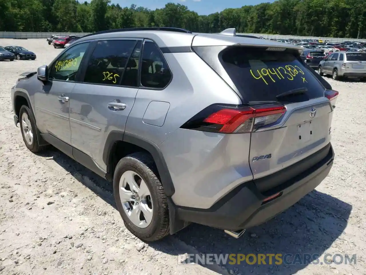 3 Photograph of a damaged car 2T3P1RFV9MC244185 TOYOTA RAV4 2021