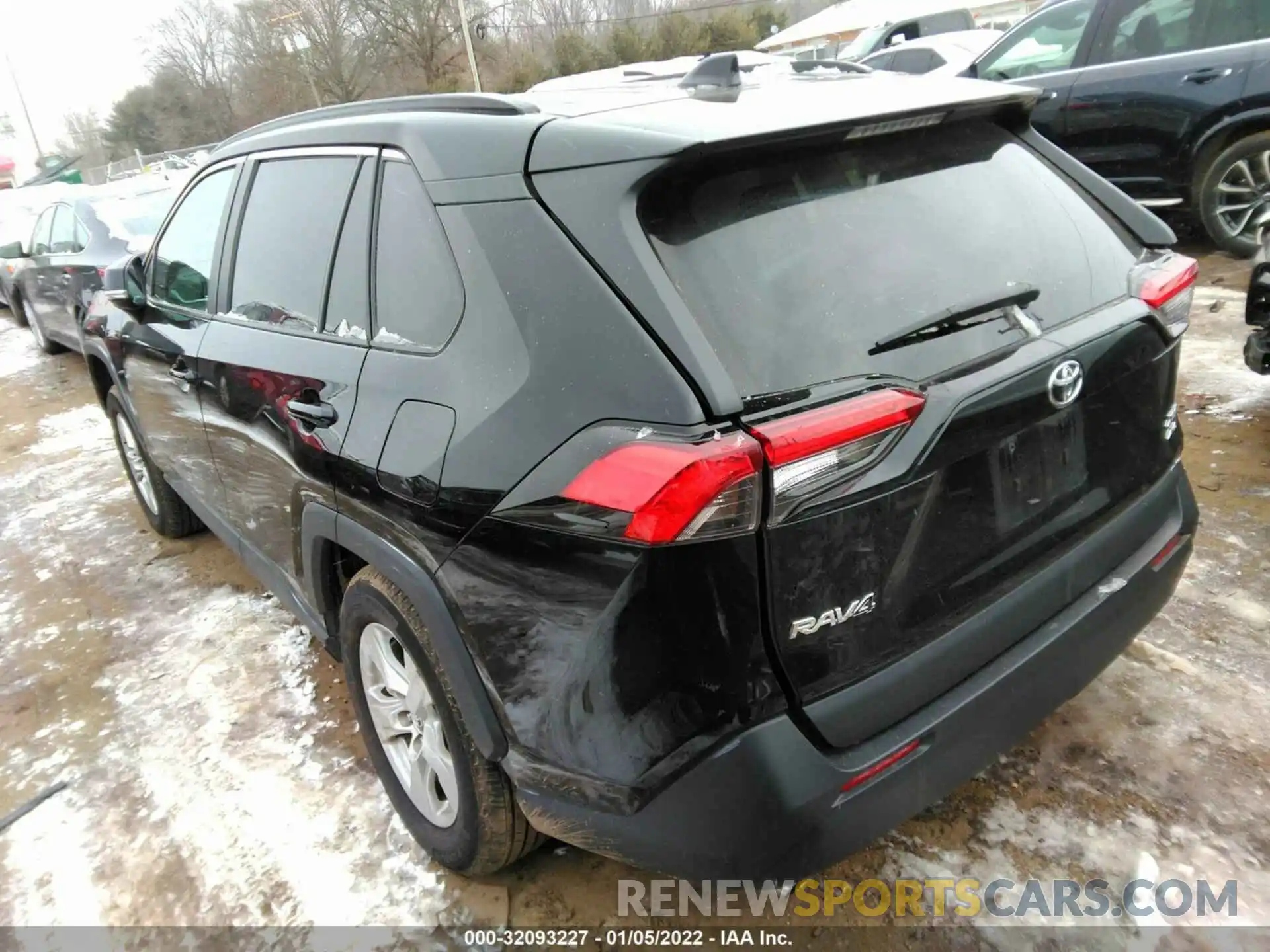 3 Photograph of a damaged car 2T3P1RFV9MW149785 TOYOTA RAV4 2021