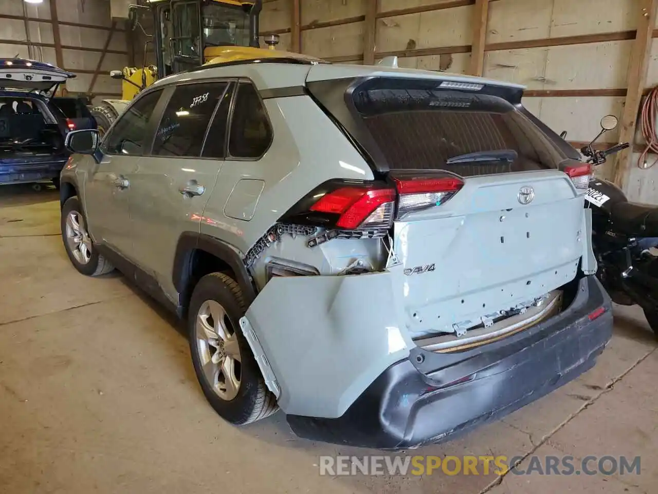 3 Photograph of a damaged car 2T3P1RFV9MW160964 TOYOTA RAV4 2021