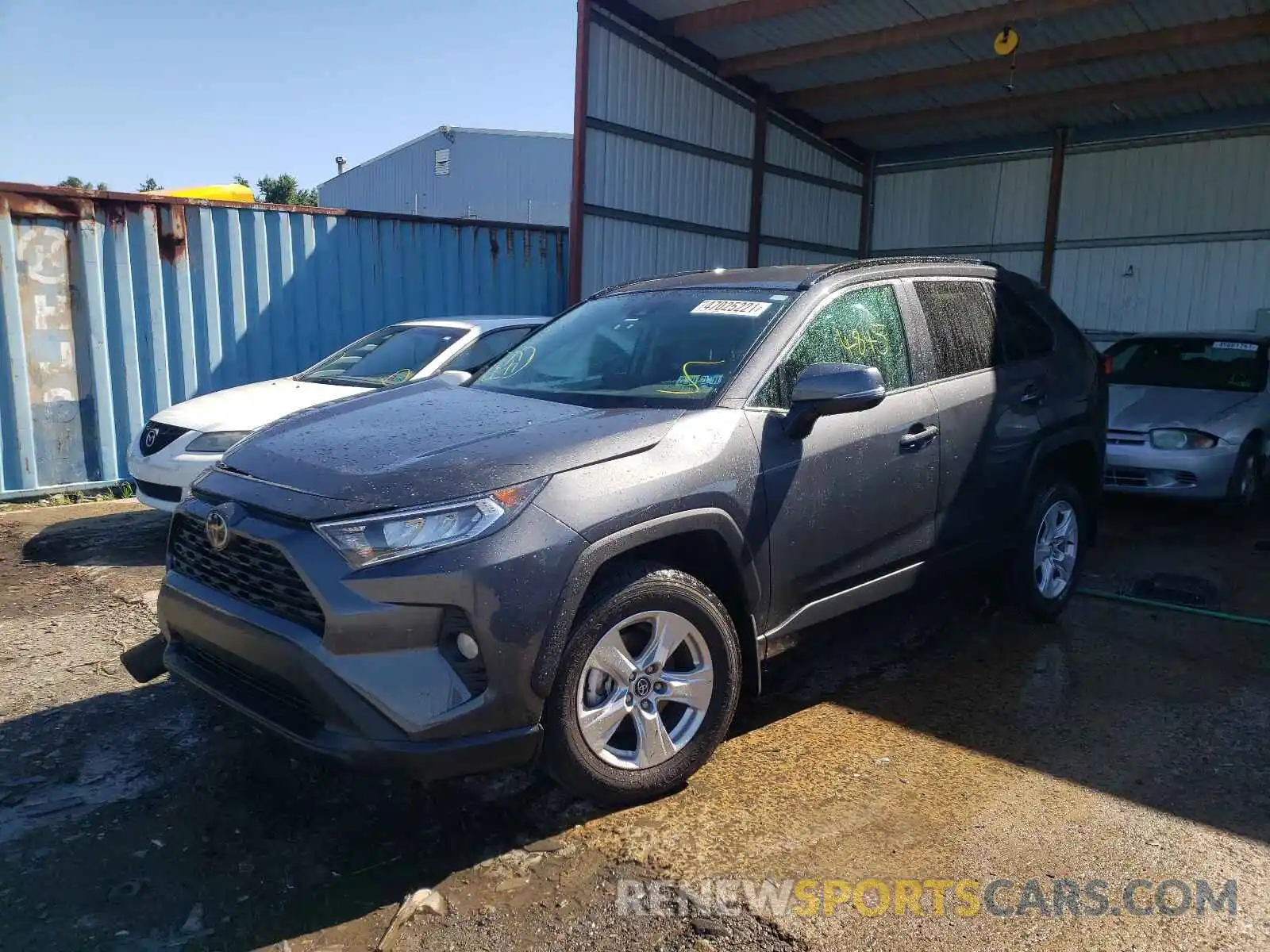 2 Photograph of a damaged car 2T3P1RFV9MW162097 TOYOTA RAV4 2021