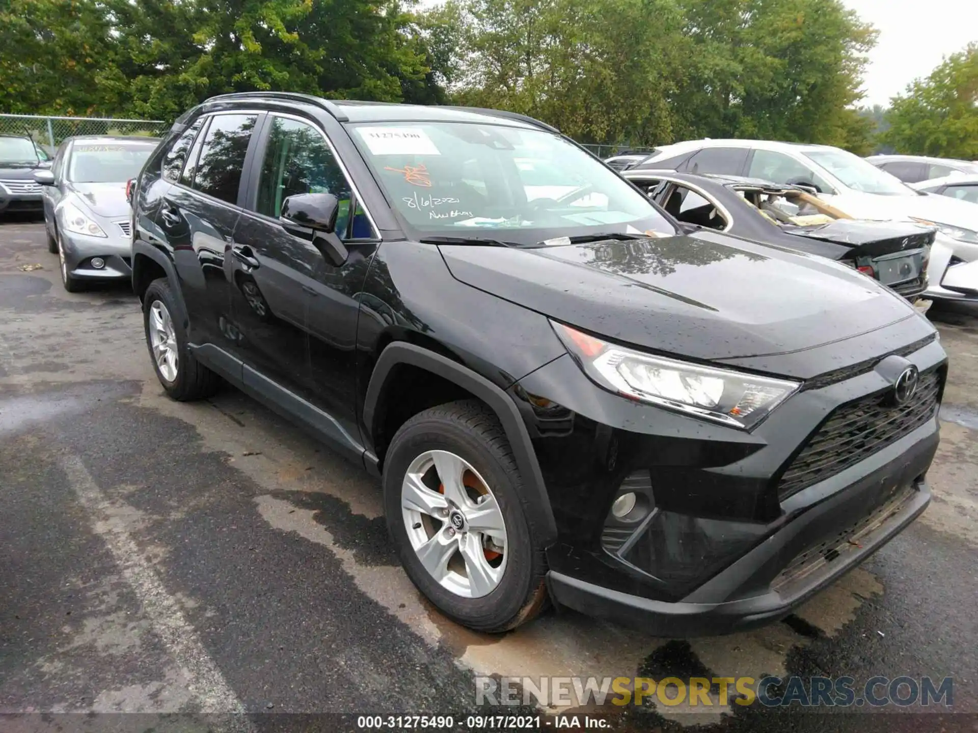 1 Photograph of a damaged car 2T3P1RFV9MW165453 TOYOTA RAV4 2021