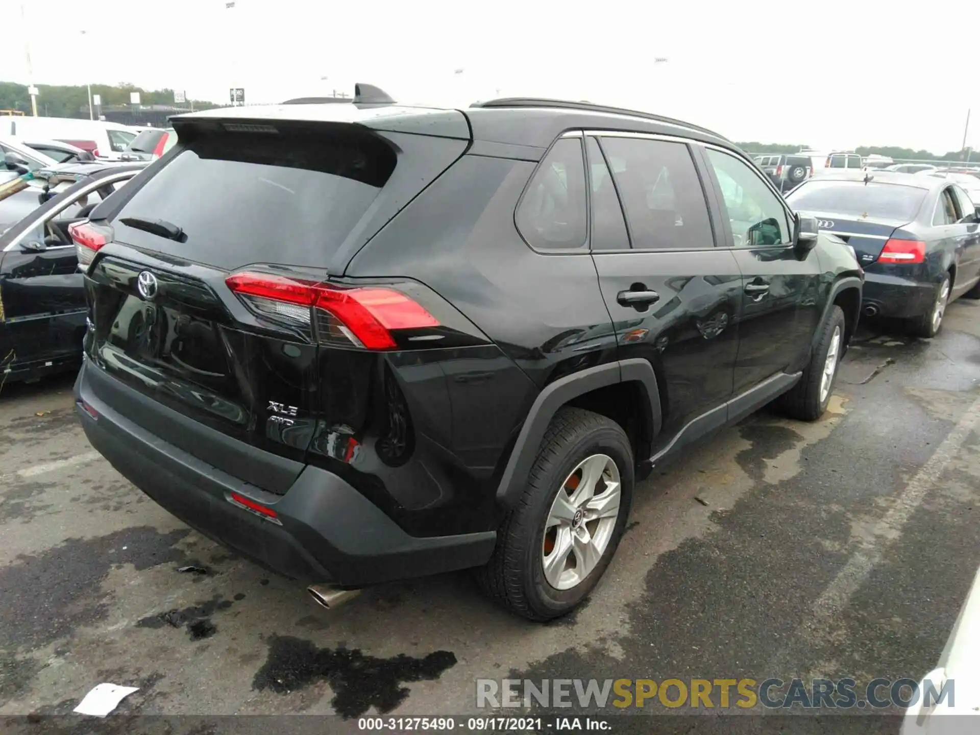 4 Photograph of a damaged car 2T3P1RFV9MW165453 TOYOTA RAV4 2021