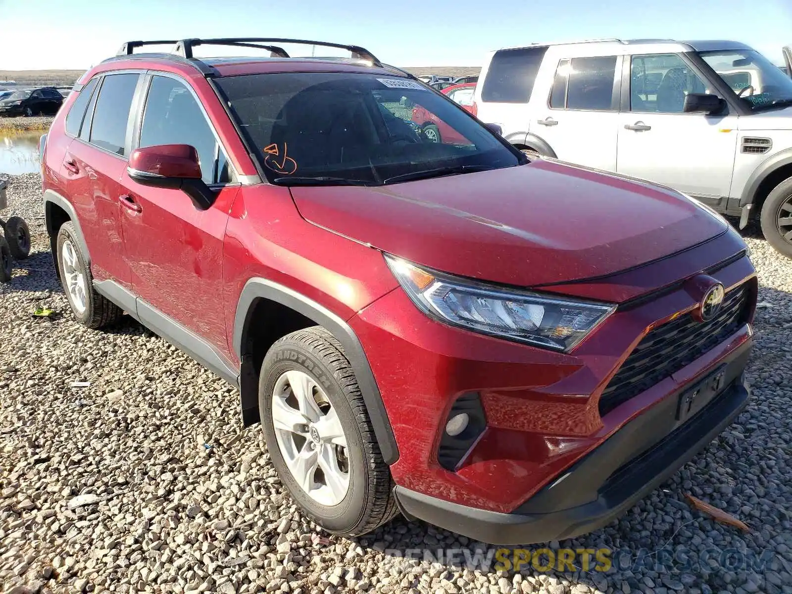 1 Photograph of a damaged car 2T3P1RFV9MW168207 TOYOTA RAV4 2021