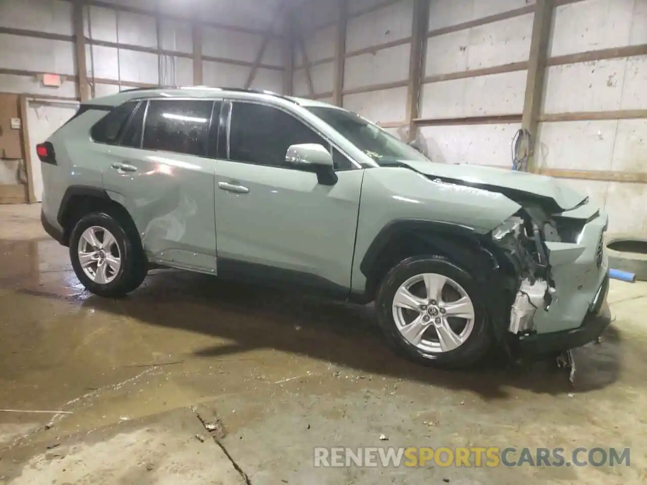 9 Photograph of a damaged car 2T3P1RFV9MW171219 TOYOTA RAV4 2021