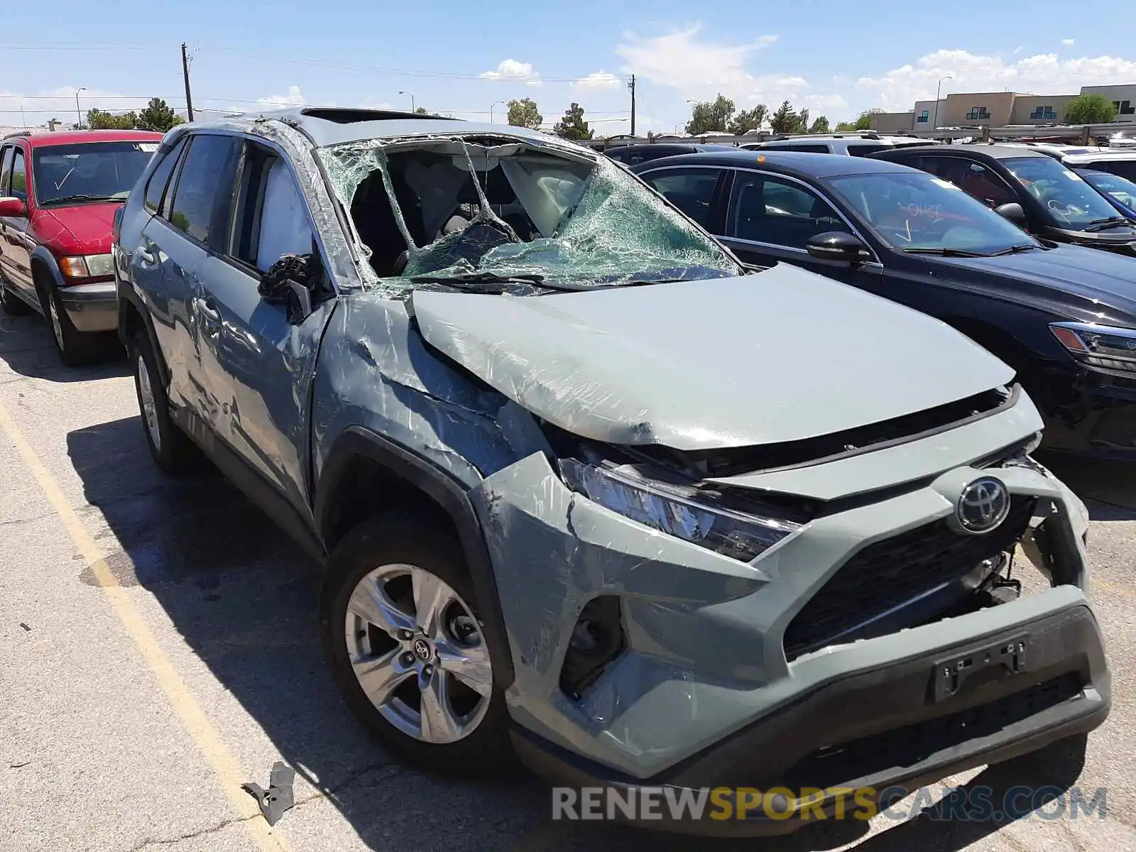 1 Photograph of a damaged car 2T3P1RFV9MW179644 TOYOTA RAV4 2021