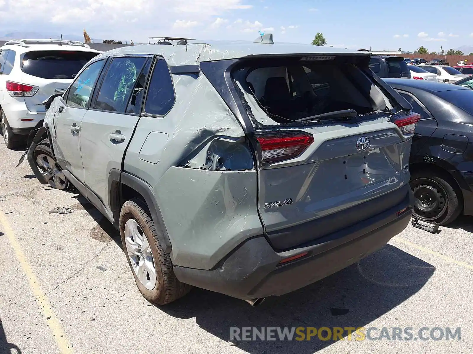 3 Photograph of a damaged car 2T3P1RFV9MW179644 TOYOTA RAV4 2021