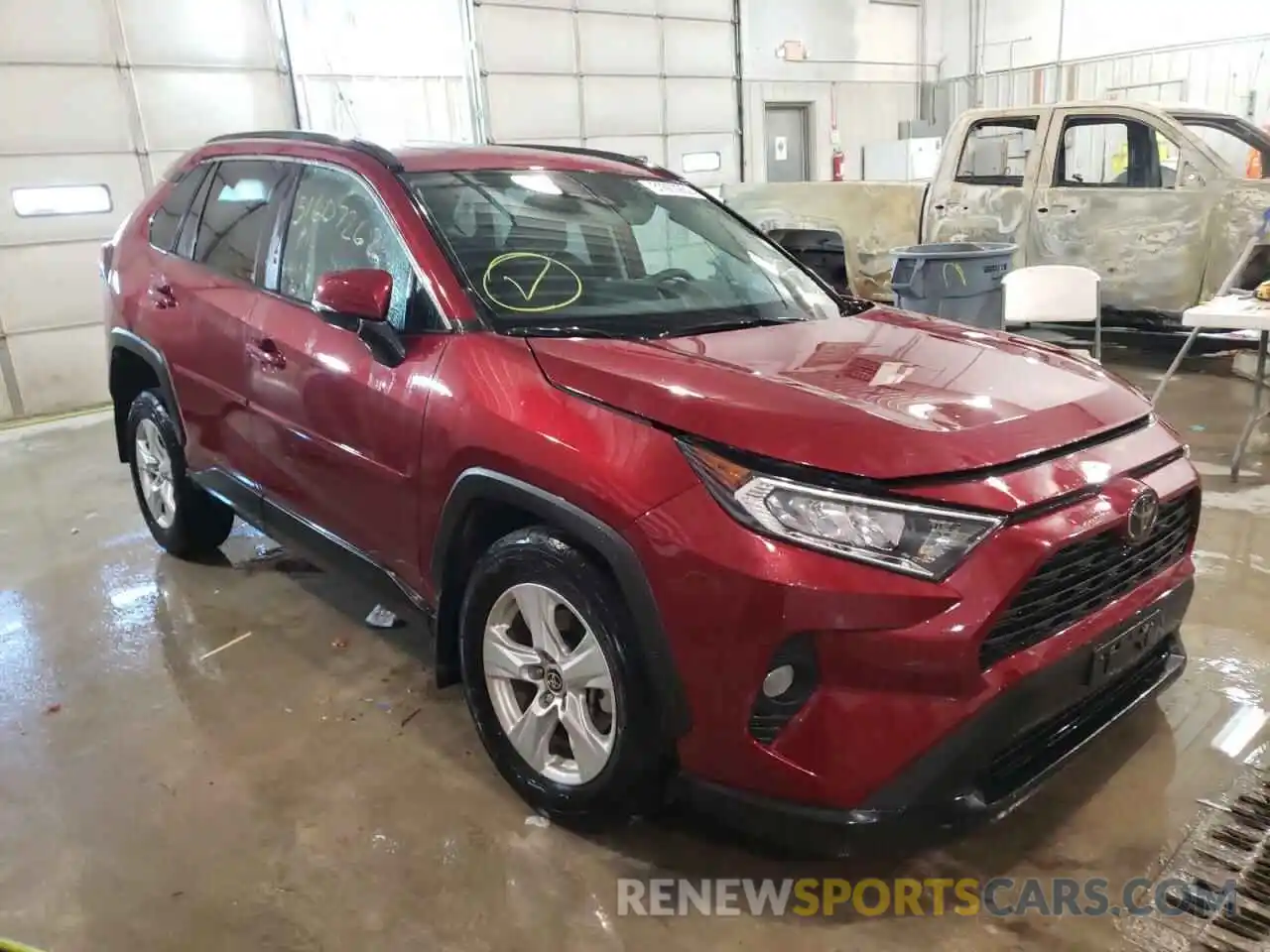 1 Photograph of a damaged car 2T3P1RFV9MW189770 TOYOTA RAV4 2021