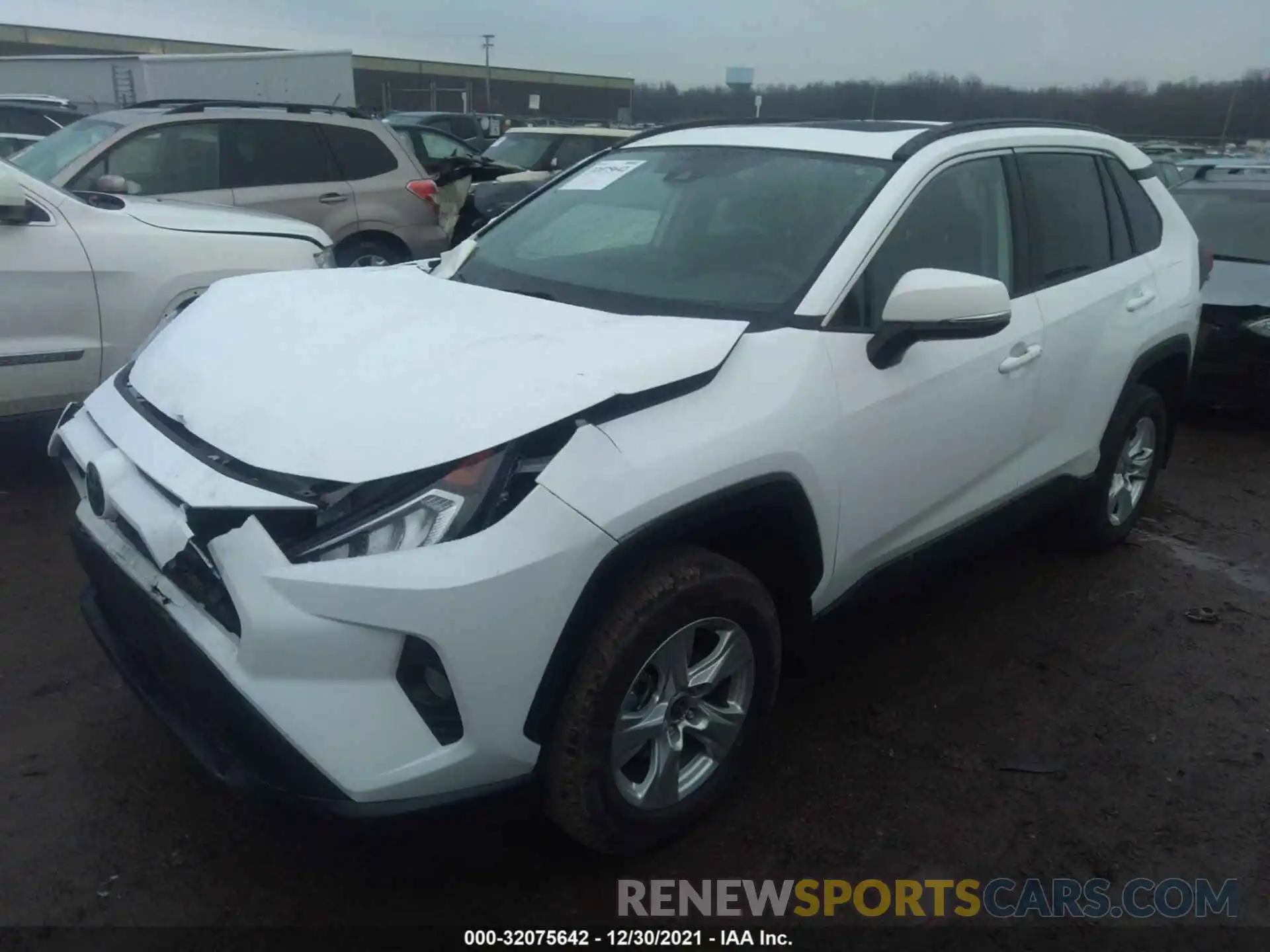 2 Photograph of a damaged car 2T3P1RFV9MW206549 TOYOTA RAV4 2021