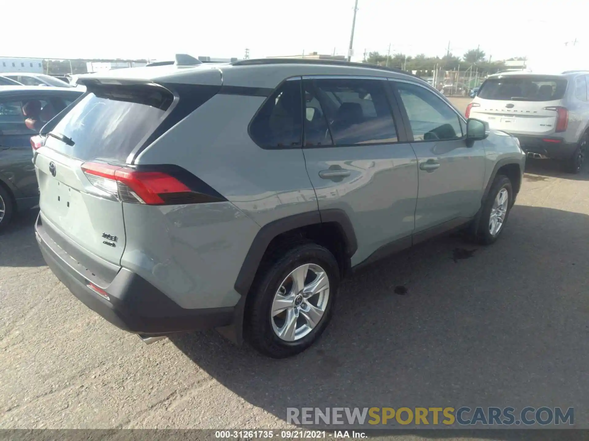 4 Photograph of a damaged car 2T3P1RFV9MW206874 TOYOTA RAV4 2021