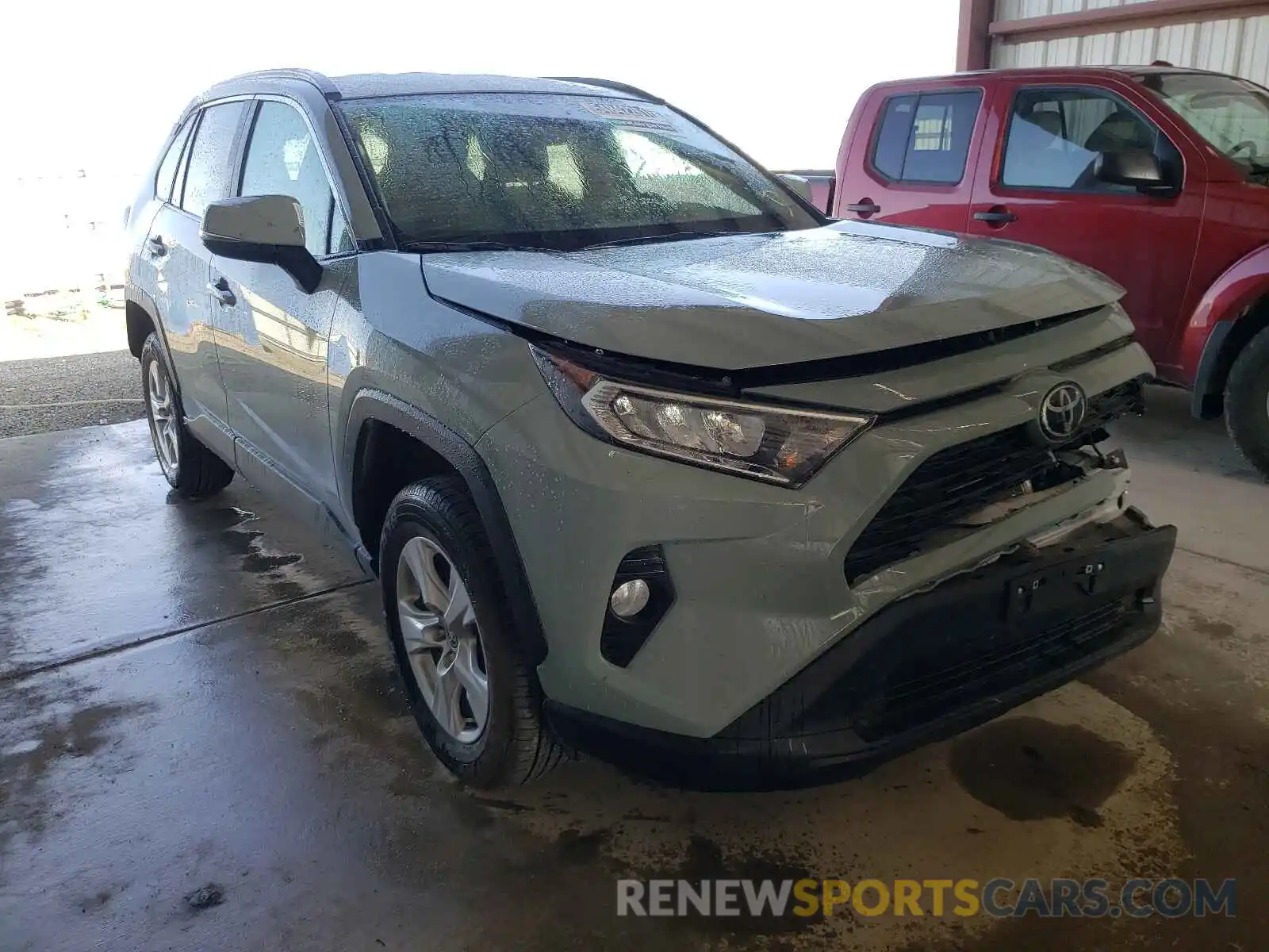 1 Photograph of a damaged car 2T3P1RFV9MW207233 TOYOTA RAV4 2021