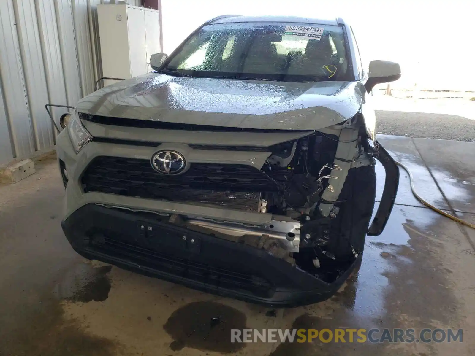 9 Photograph of a damaged car 2T3P1RFV9MW207233 TOYOTA RAV4 2021