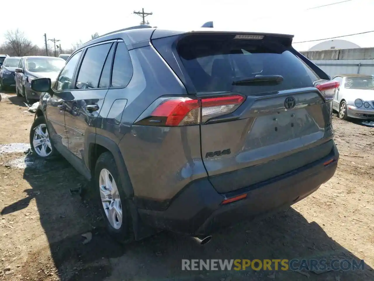 3 Photograph of a damaged car 2T3P1RFV9MW220886 TOYOTA RAV4 2021