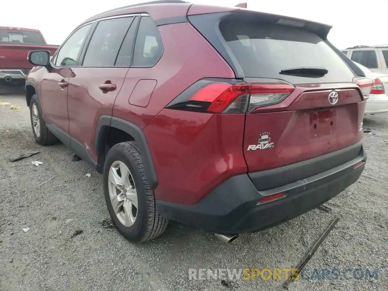 3 Photograph of a damaged car 2T3P1RFV9MW235453 TOYOTA RAV4 2021