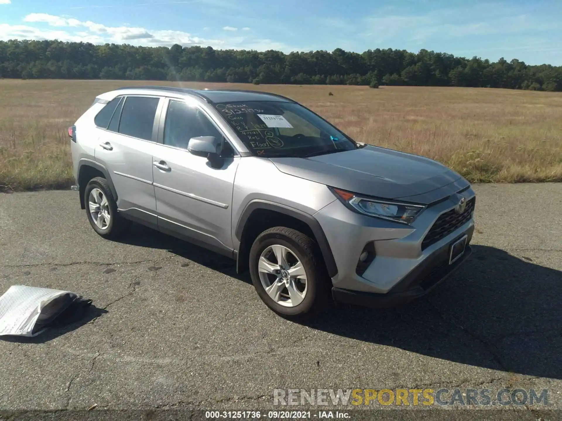 1 Photograph of a damaged car 2T3P1RFVXMC159033 TOYOTA RAV4 2021