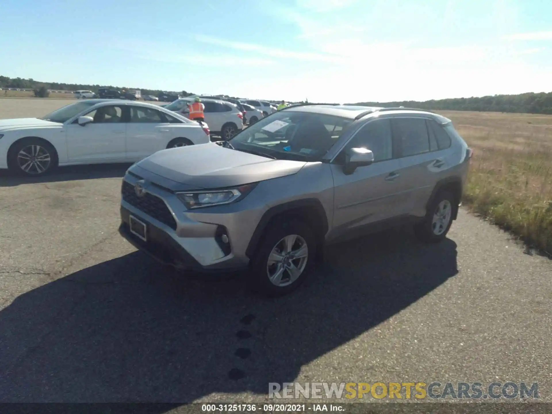 2 Фотография поврежденного автомобиля 2T3P1RFVXMC159033 TOYOTA RAV4 2021