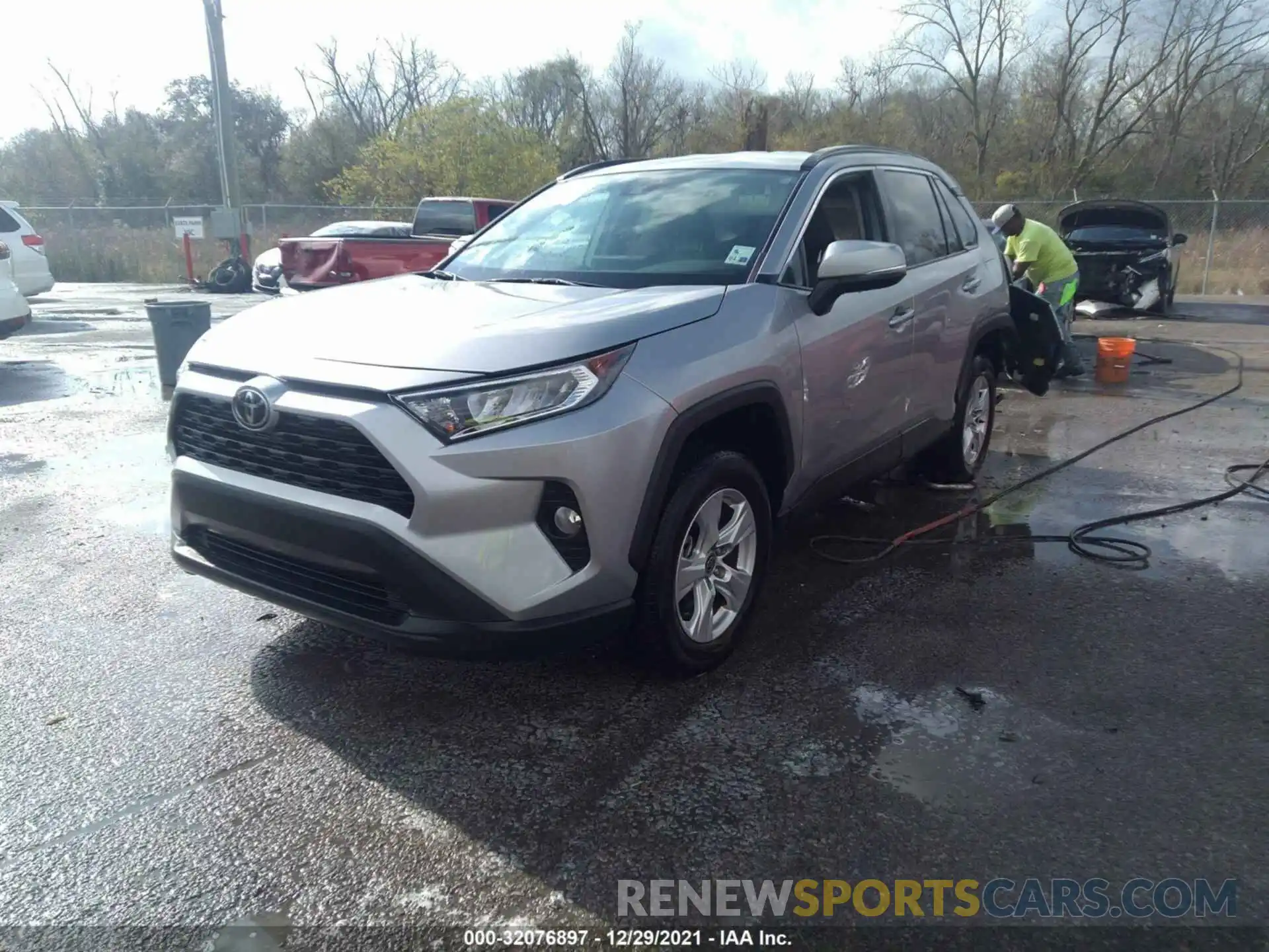 2 Photograph of a damaged car 2T3P1RFVXMC174017 TOYOTA RAV4 2021