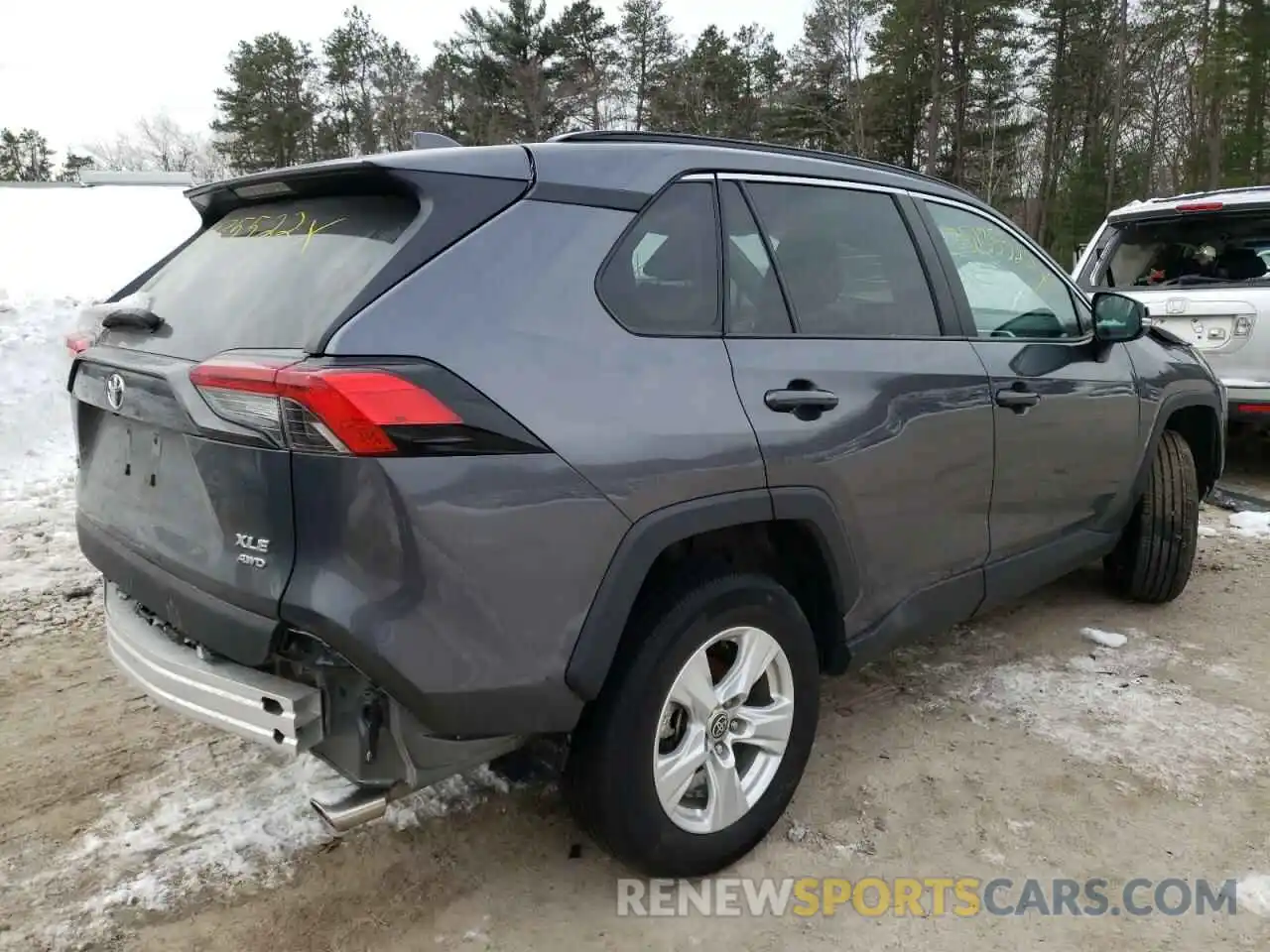 4 Photograph of a damaged car 2T3P1RFVXMC188516 TOYOTA RAV4 2021