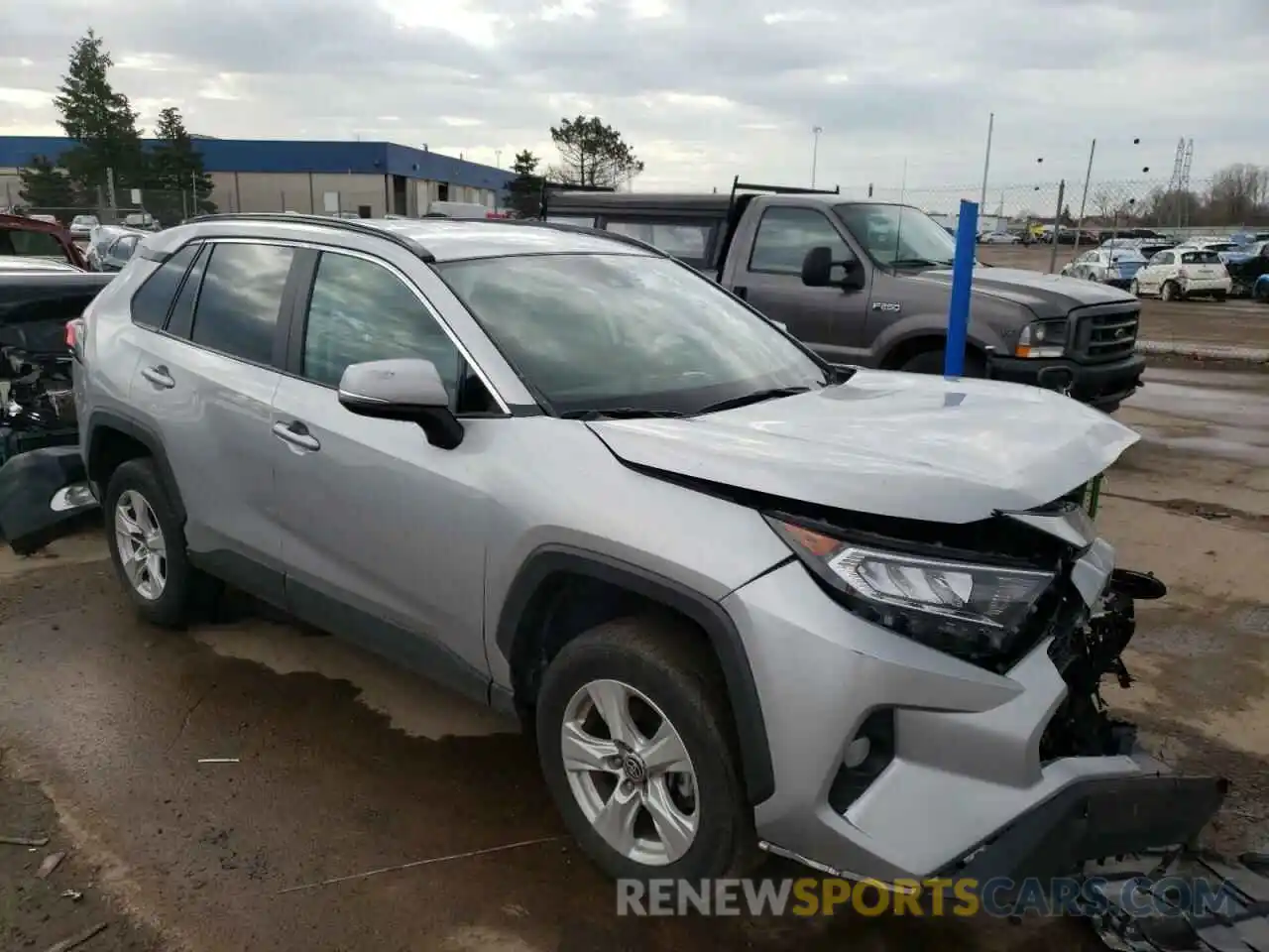 1 Photograph of a damaged car 2T3P1RFVXMC191870 TOYOTA RAV4 2021