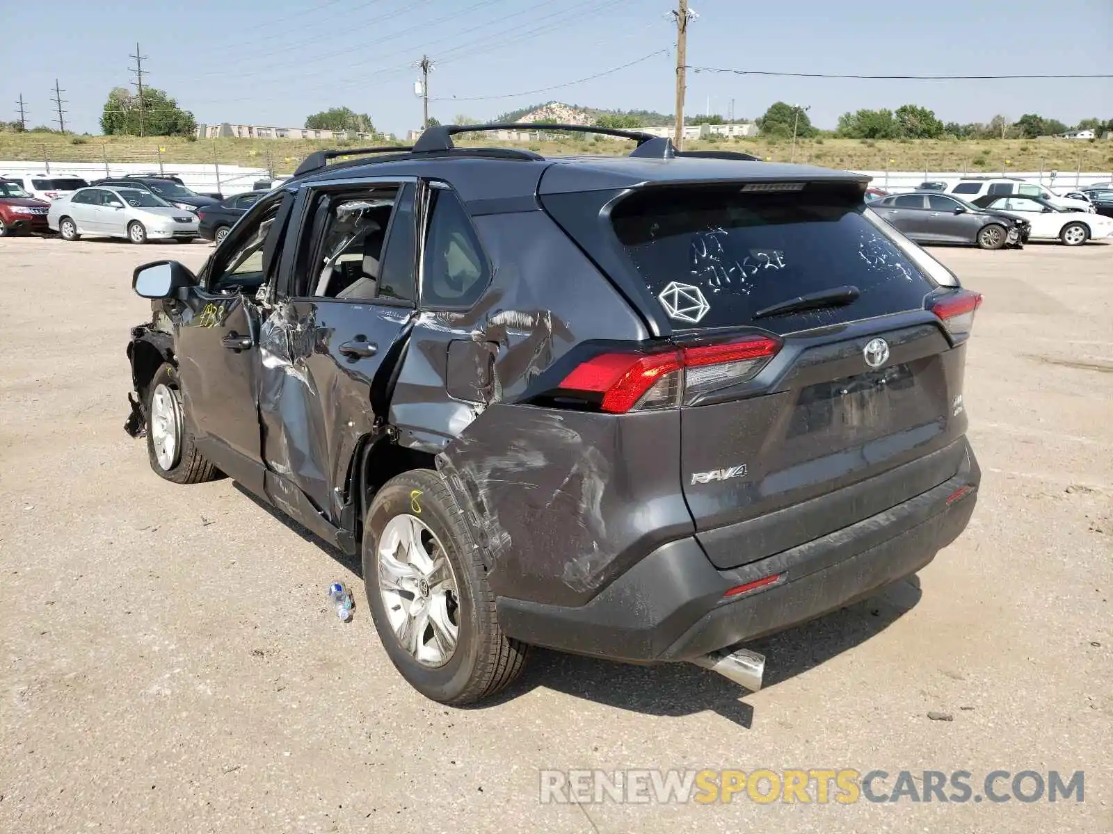 3 Photograph of a damaged car 2T3P1RFVXMC196311 TOYOTA RAV4 2021