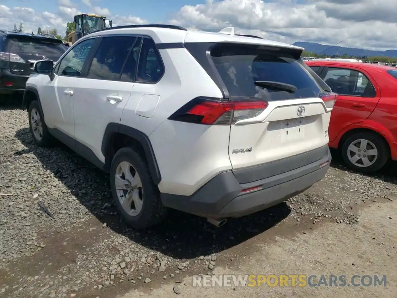 3 Photograph of a damaged car 2T3P1RFVXMC198883 TOYOTA RAV4 2021