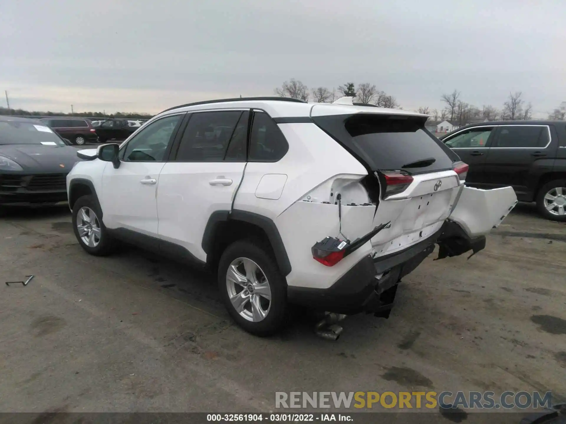 3 Фотография поврежденного автомобиля 2T3P1RFVXMC226990 TOYOTA RAV4 2021