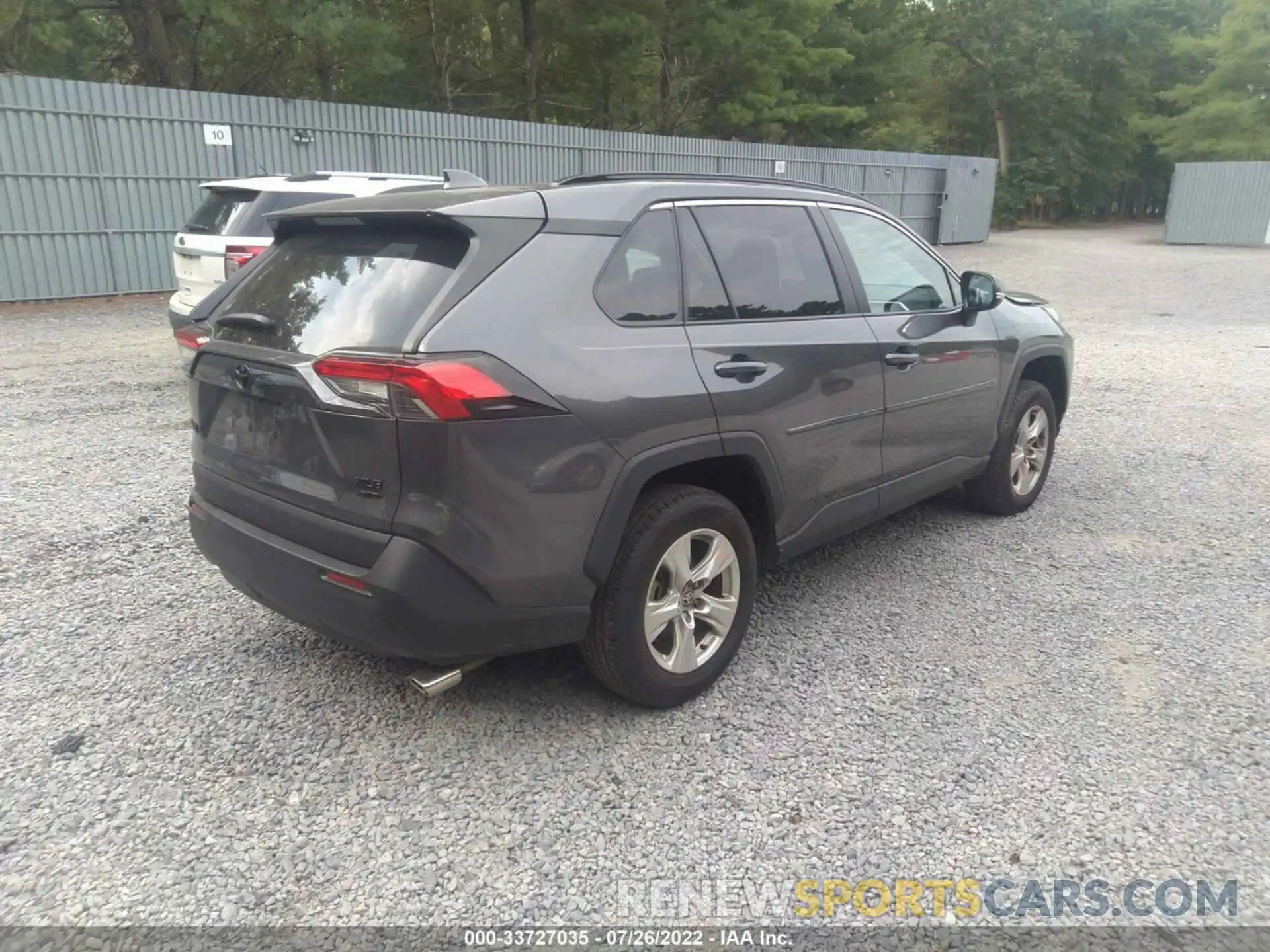 4 Photograph of a damaged car 2T3P1RFVXMC246656 TOYOTA RAV4 2021