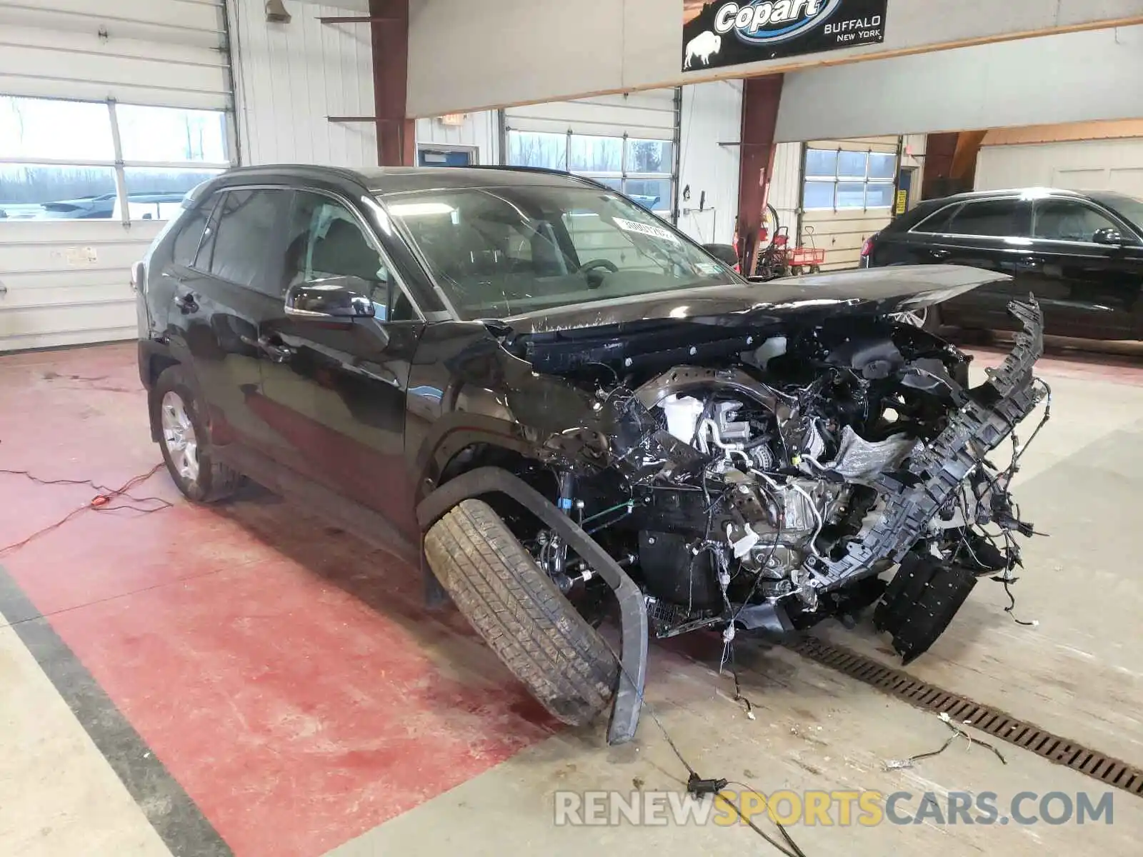 1 Photograph of a damaged car 2T3P1RFVXMW141954 TOYOTA RAV4 2021