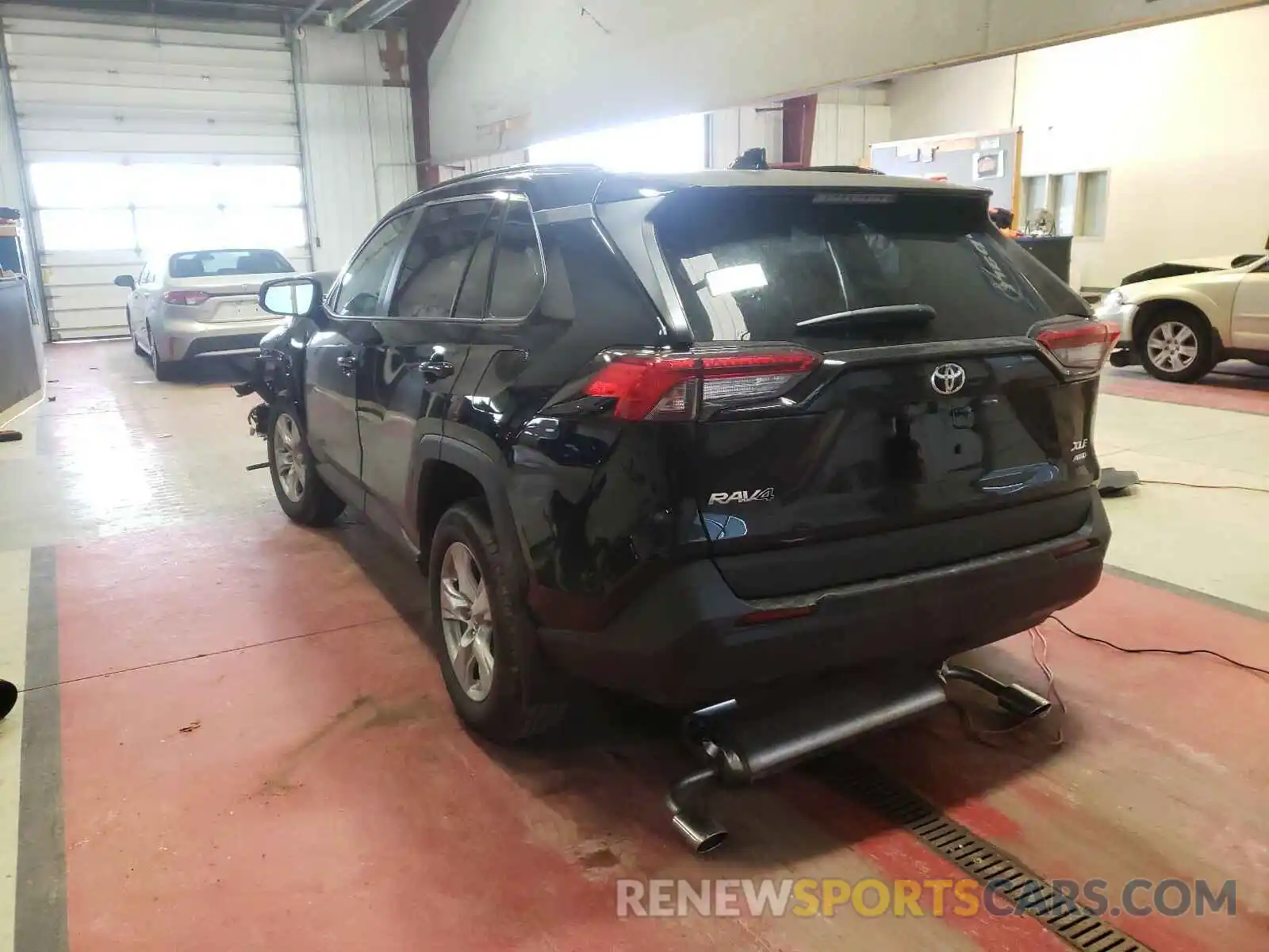 3 Photograph of a damaged car 2T3P1RFVXMW141954 TOYOTA RAV4 2021