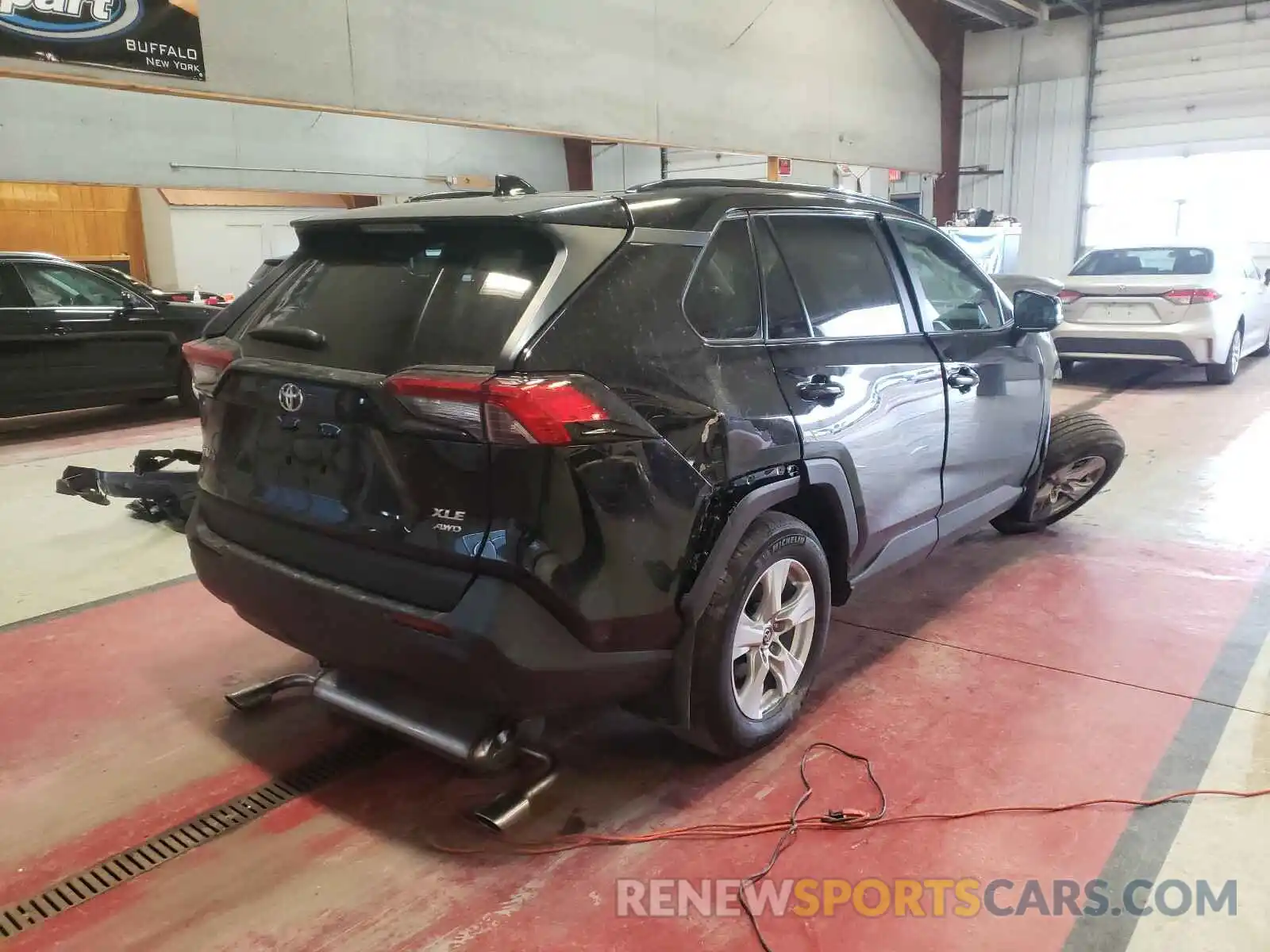 4 Photograph of a damaged car 2T3P1RFVXMW141954 TOYOTA RAV4 2021