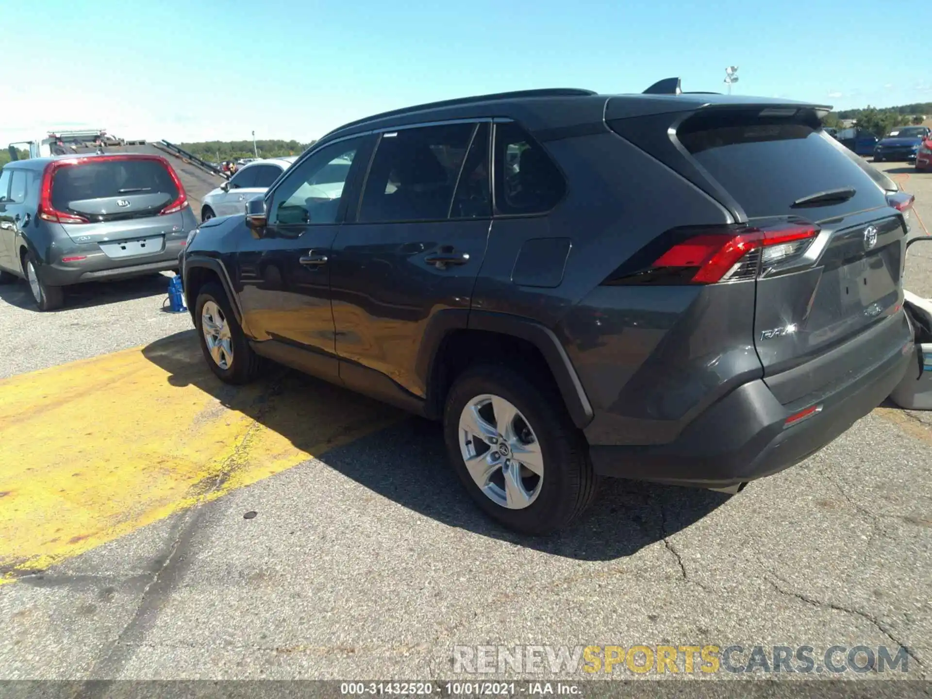 3 Photograph of a damaged car 2T3P1RFVXMW156423 TOYOTA RAV4 2021