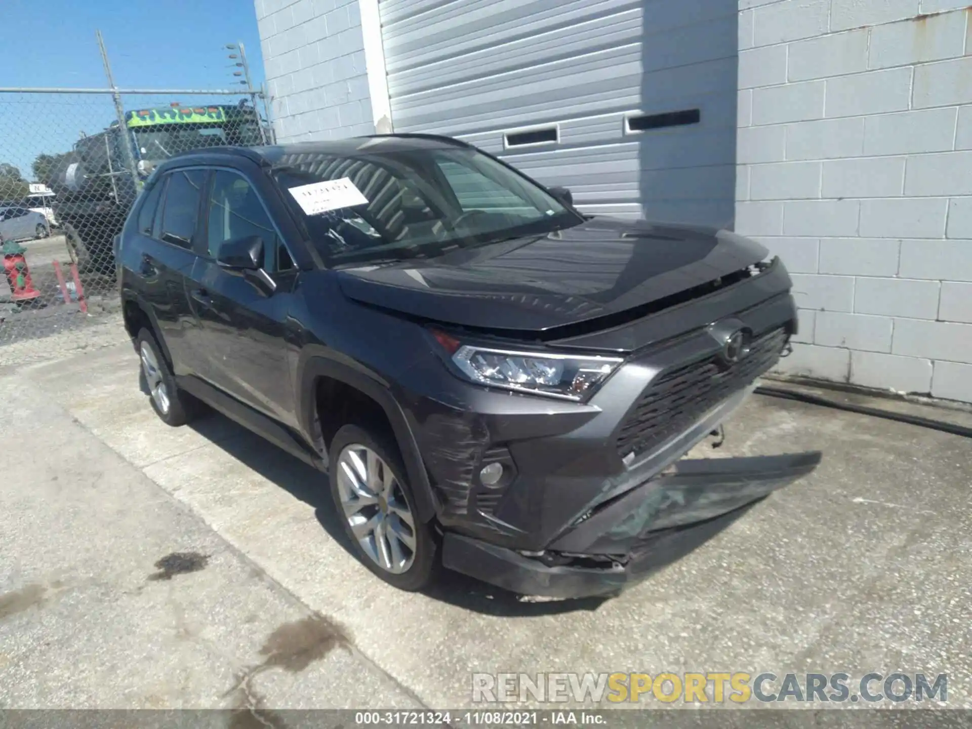 1 Photograph of a damaged car 2T3P1RFVXMW157054 TOYOTA RAV4 2021