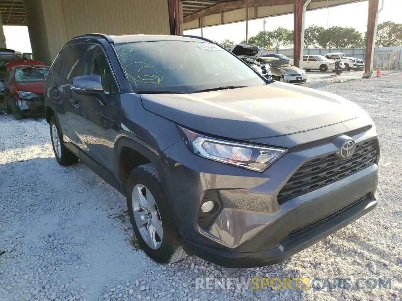 1 Photograph of a damaged car 2T3P1RFVXMW173447 TOYOTA RAV4 2021