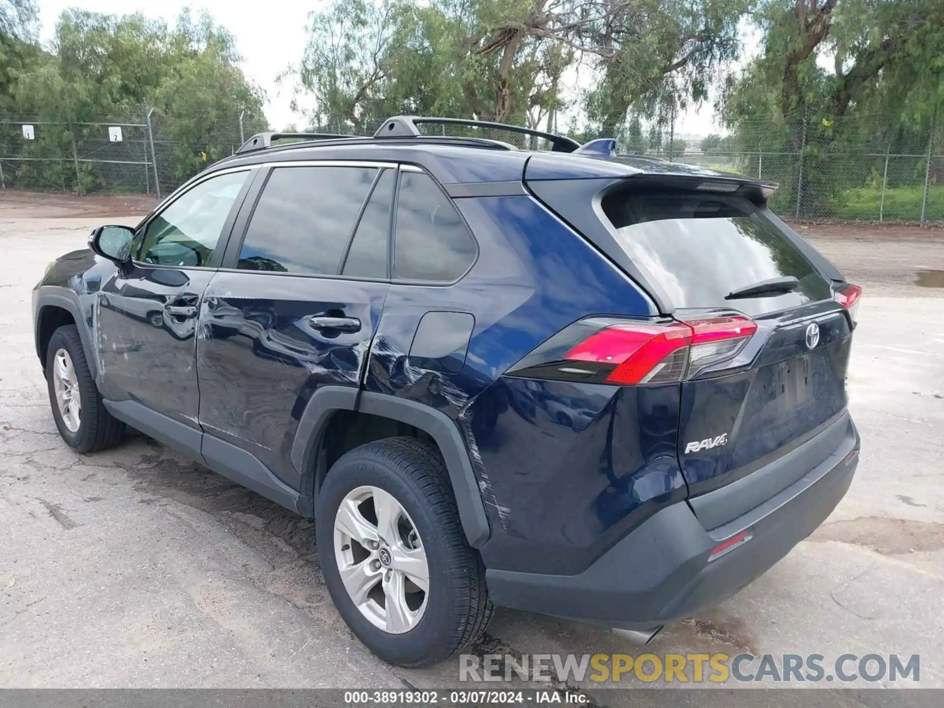 3 Photograph of a damaged car 2T3P1RFVXMW183959 TOYOTA RAV4 2021