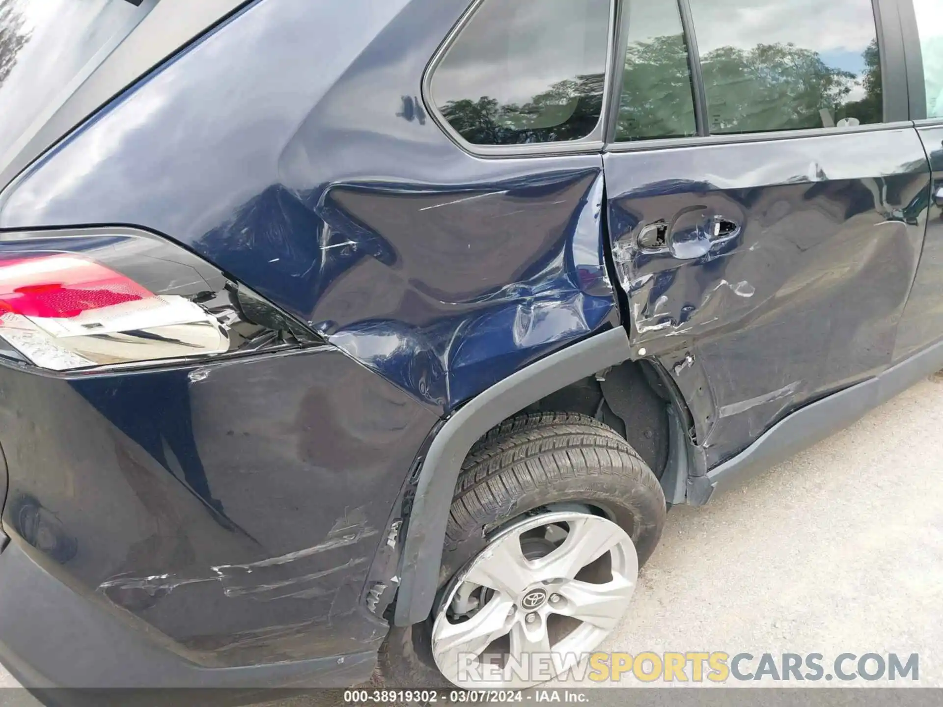 6 Photograph of a damaged car 2T3P1RFVXMW183959 TOYOTA RAV4 2021