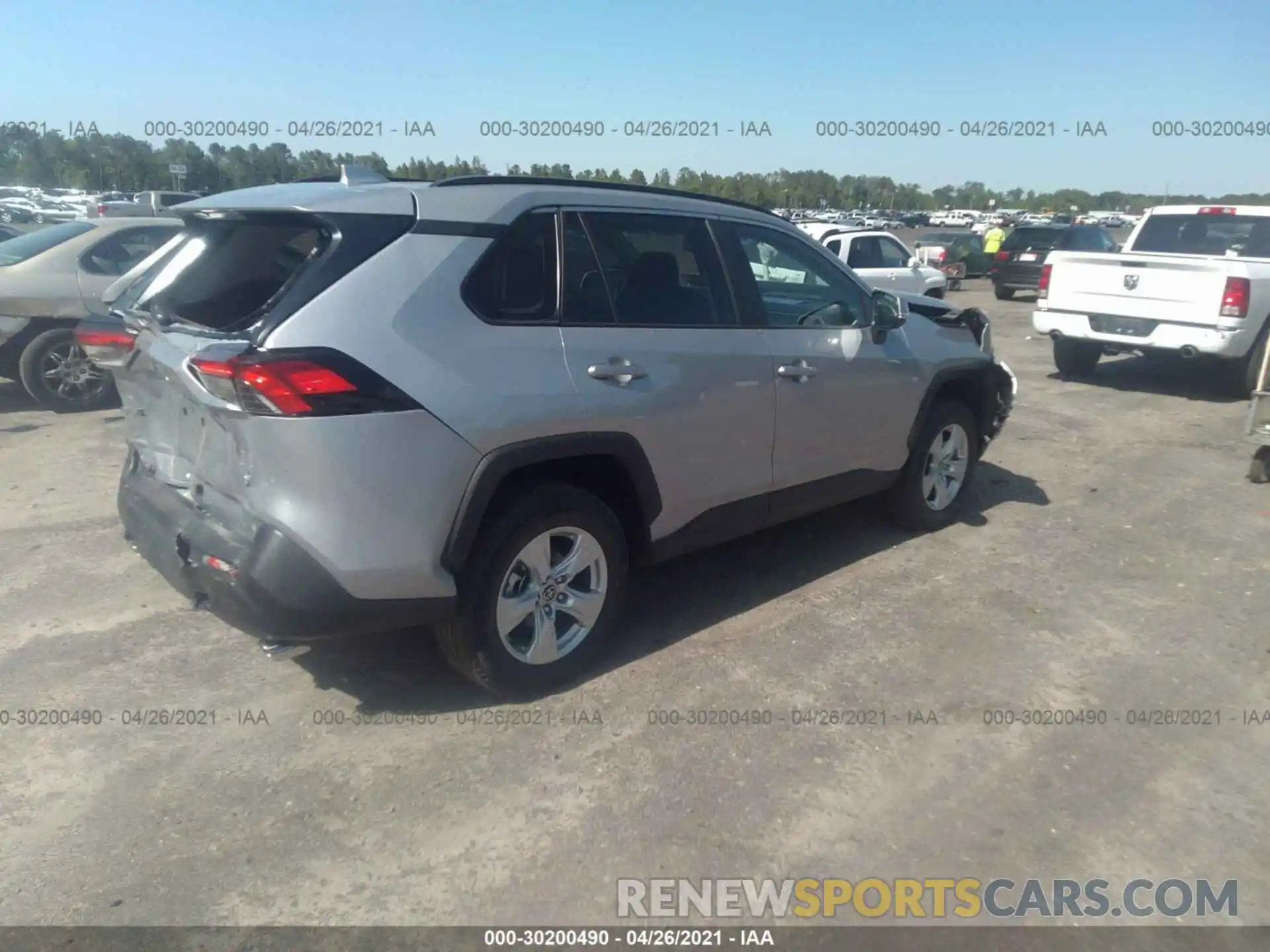 4 Photograph of a damaged car 2T3P1RFVXMW192533 TOYOTA RAV4 2021