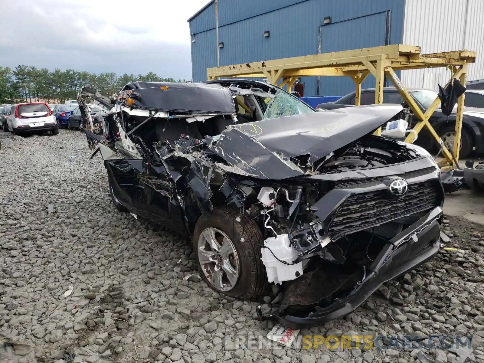 1 Photograph of a damaged car 2T3P1RFVXMW203871 TOYOTA RAV4 2021