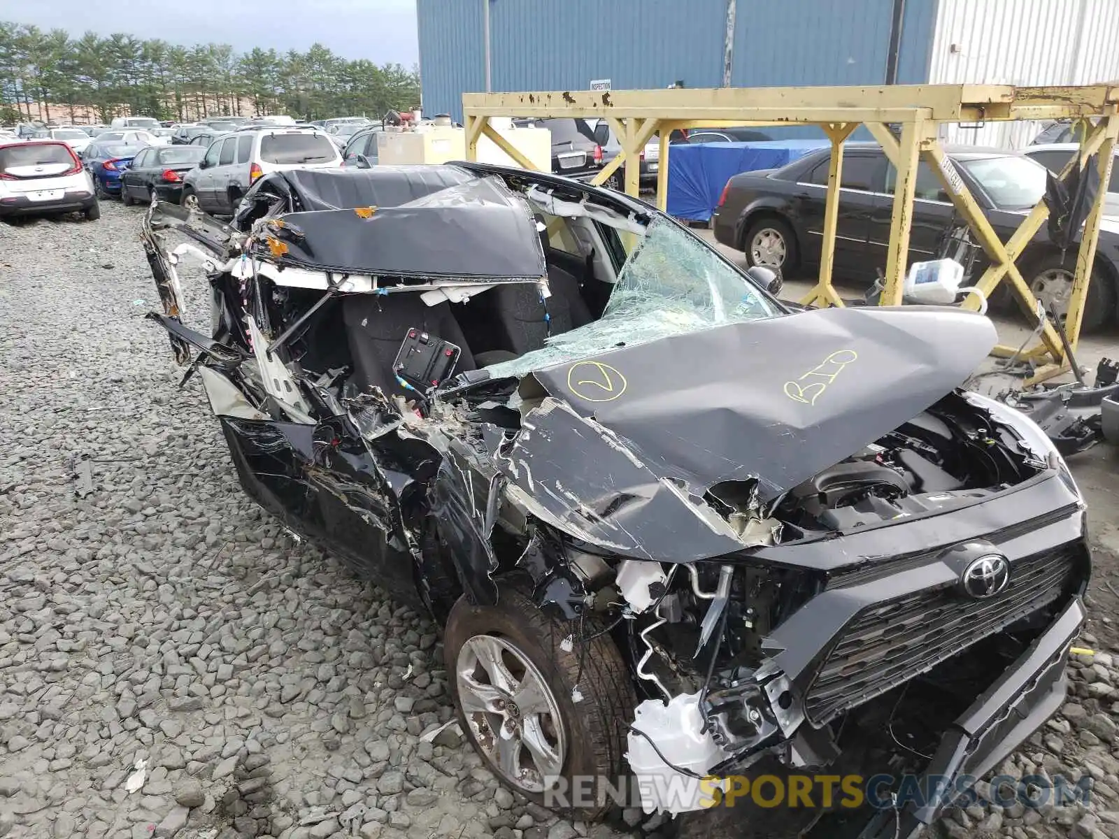 9 Photograph of a damaged car 2T3P1RFVXMW203871 TOYOTA RAV4 2021