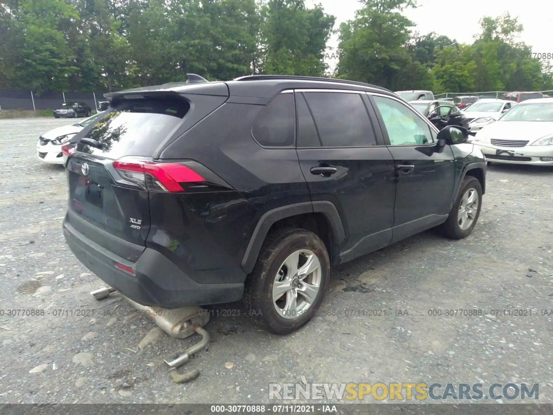 4 Photograph of a damaged car 2T3P1RFVXMW212425 TOYOTA RAV4 2021